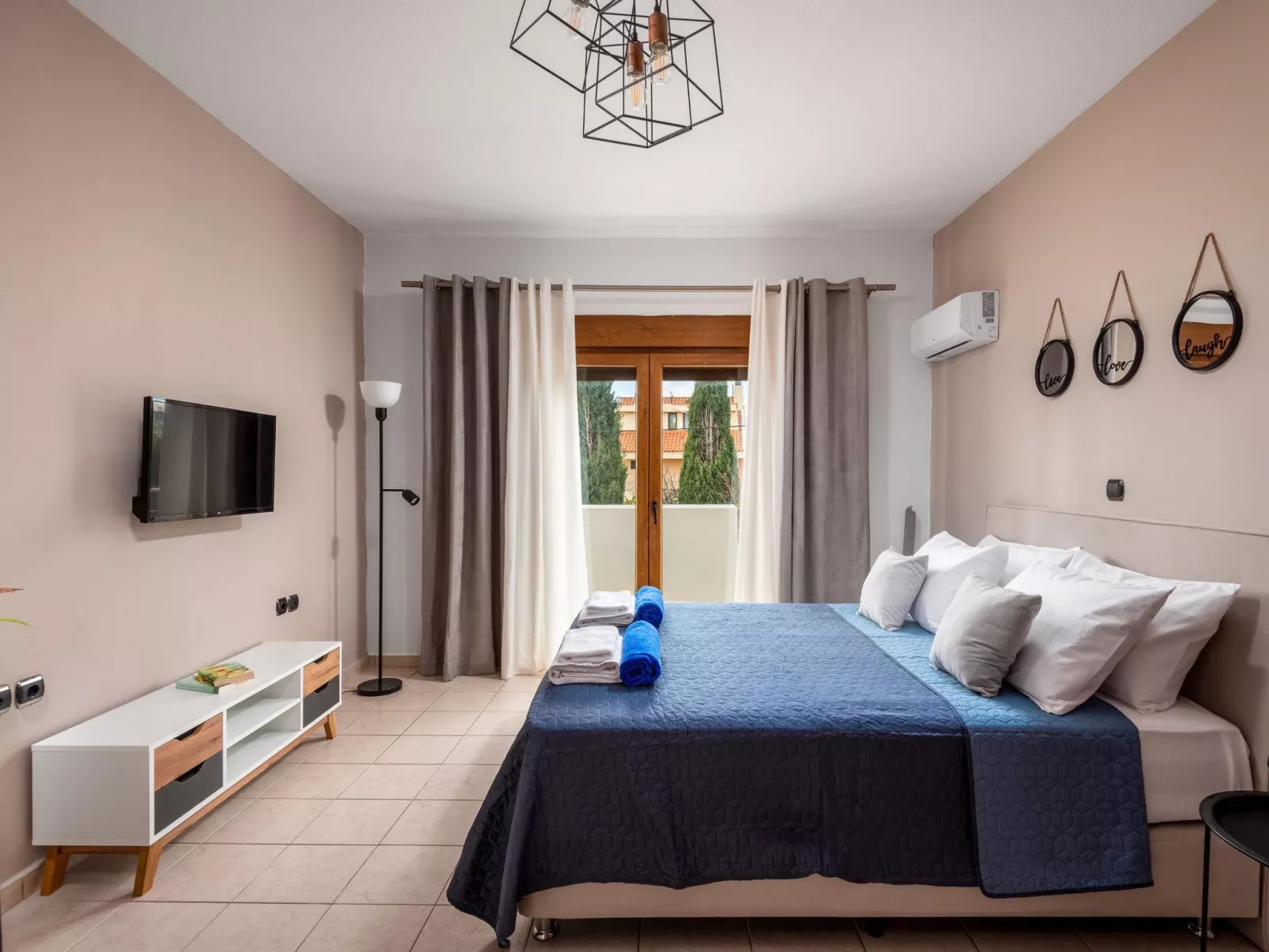 Villa Aileen für 10 Personen auf Rhodos-Dedans