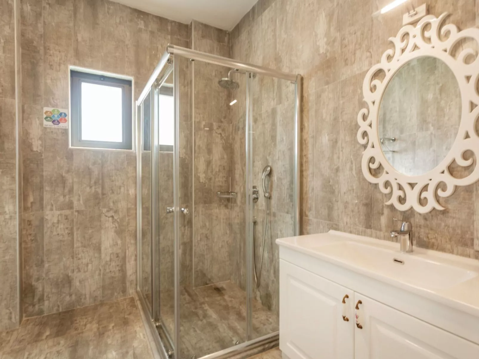 Villa Infinity Sky für 2 Personen und 2 Kinder-Inside