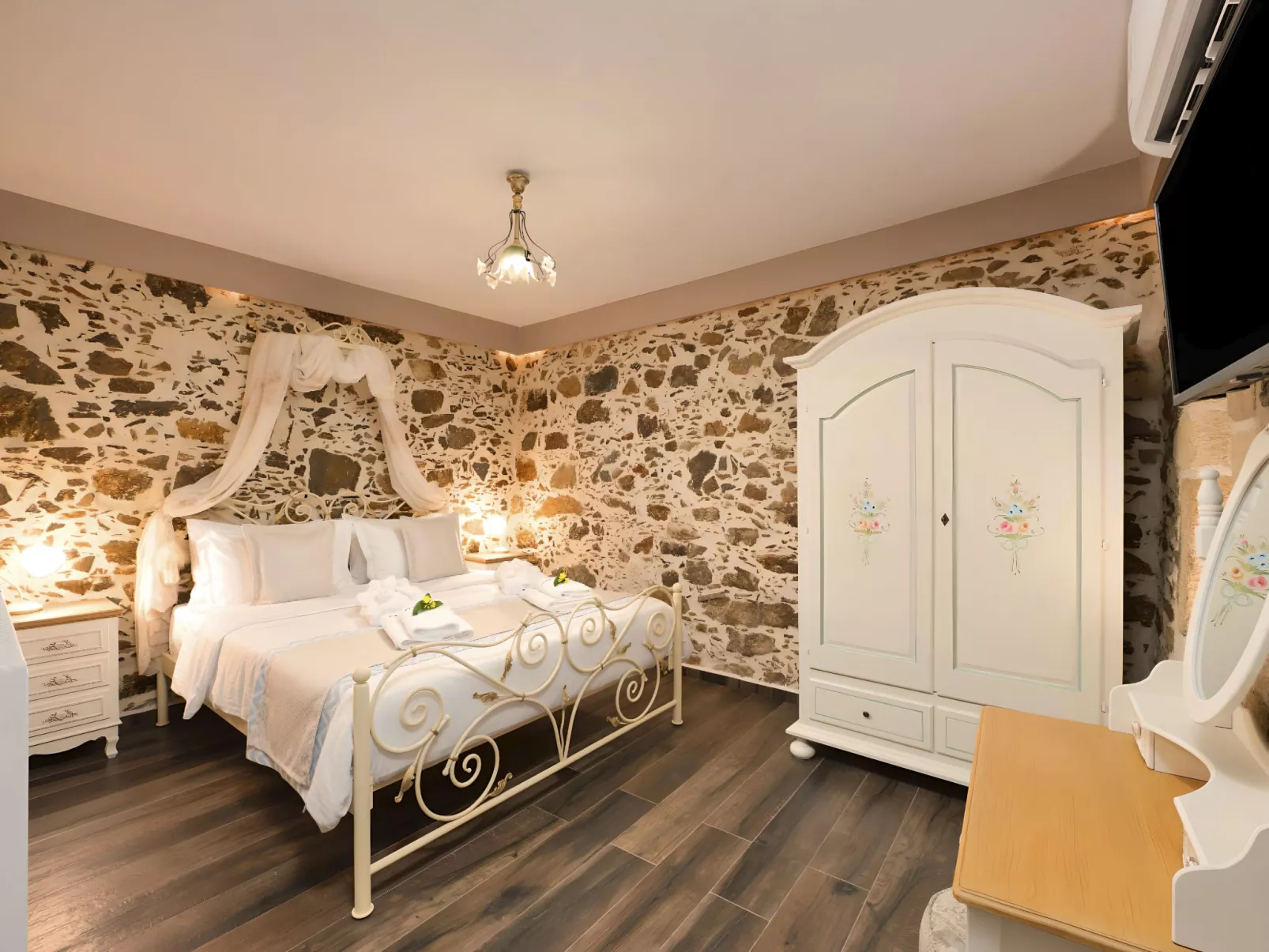 Petralis Luxus Villa Pool Whirlpool-Drinnen