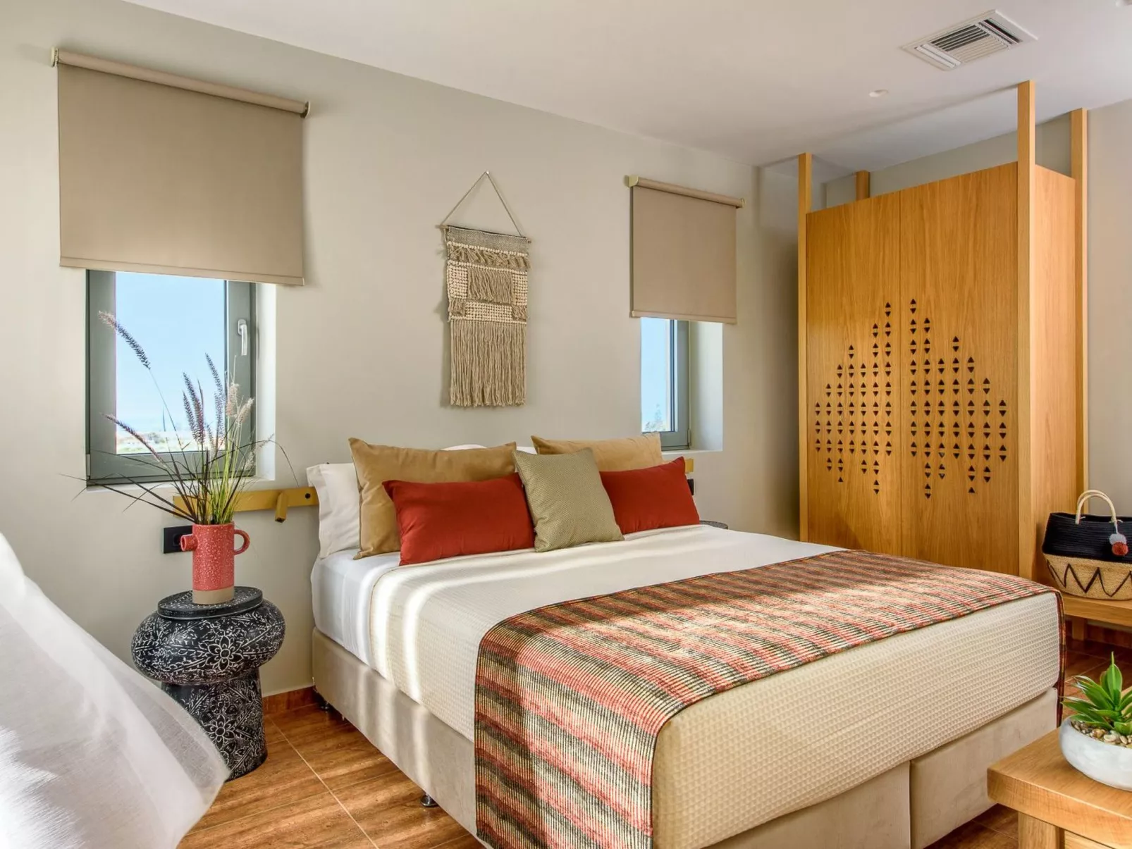 Caldera Anissaras Villen - Theros Konzept-Drinnen