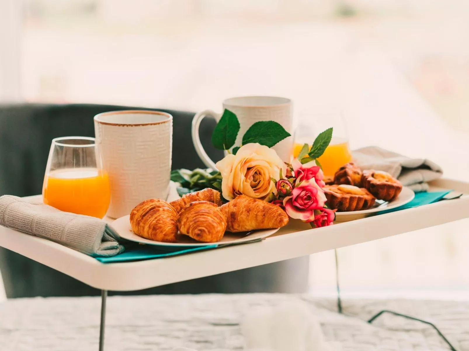 Luxuriöse Villa mit privatem Pool und Whirlpool-Drinnen