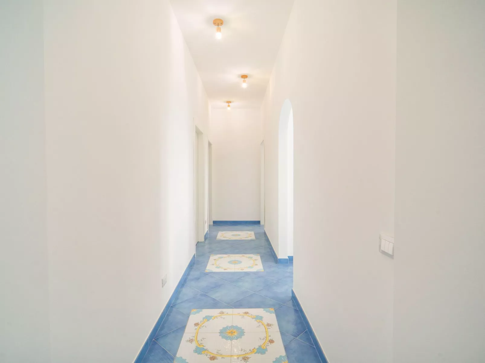 Zwei Einheiten, Luxus, Schwimmbad, Gemüsegarten-Dedans