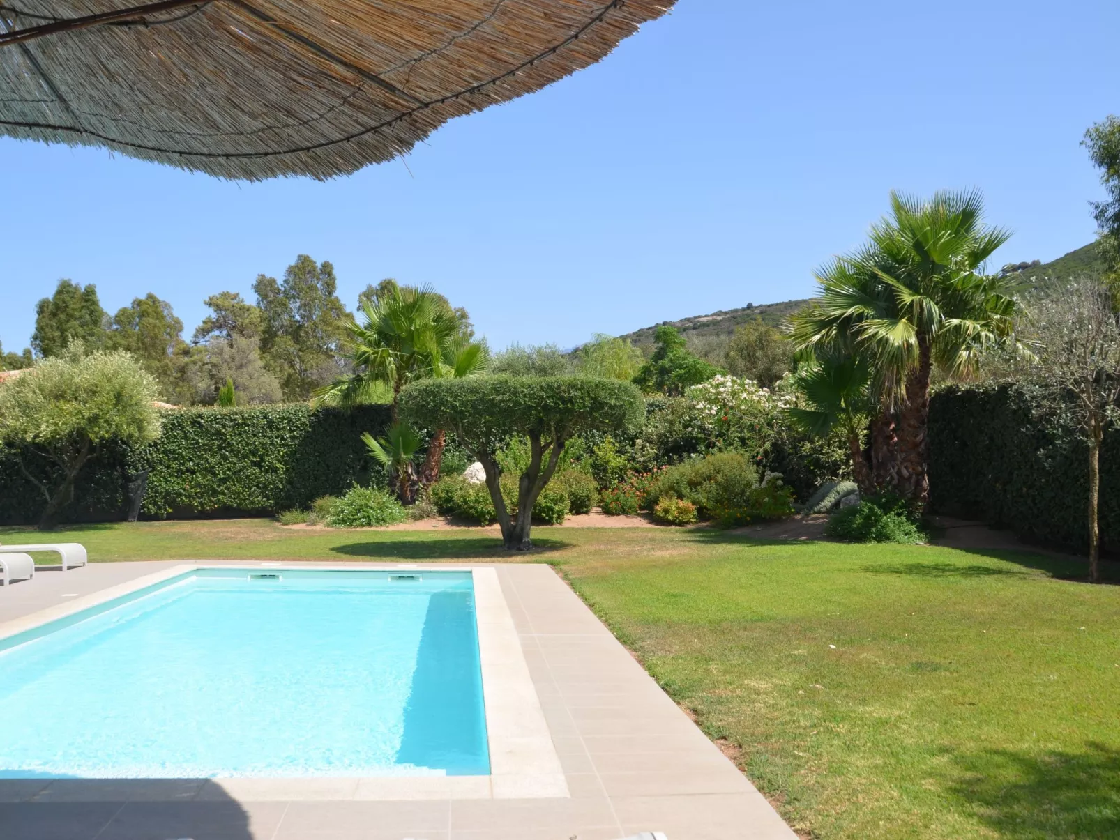 Villa 3 Schlafzimmer, privater Pool Garten und Parkplatz-Dehors