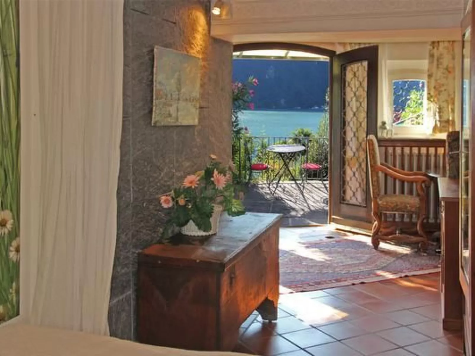 Barony Villa-Drinnen