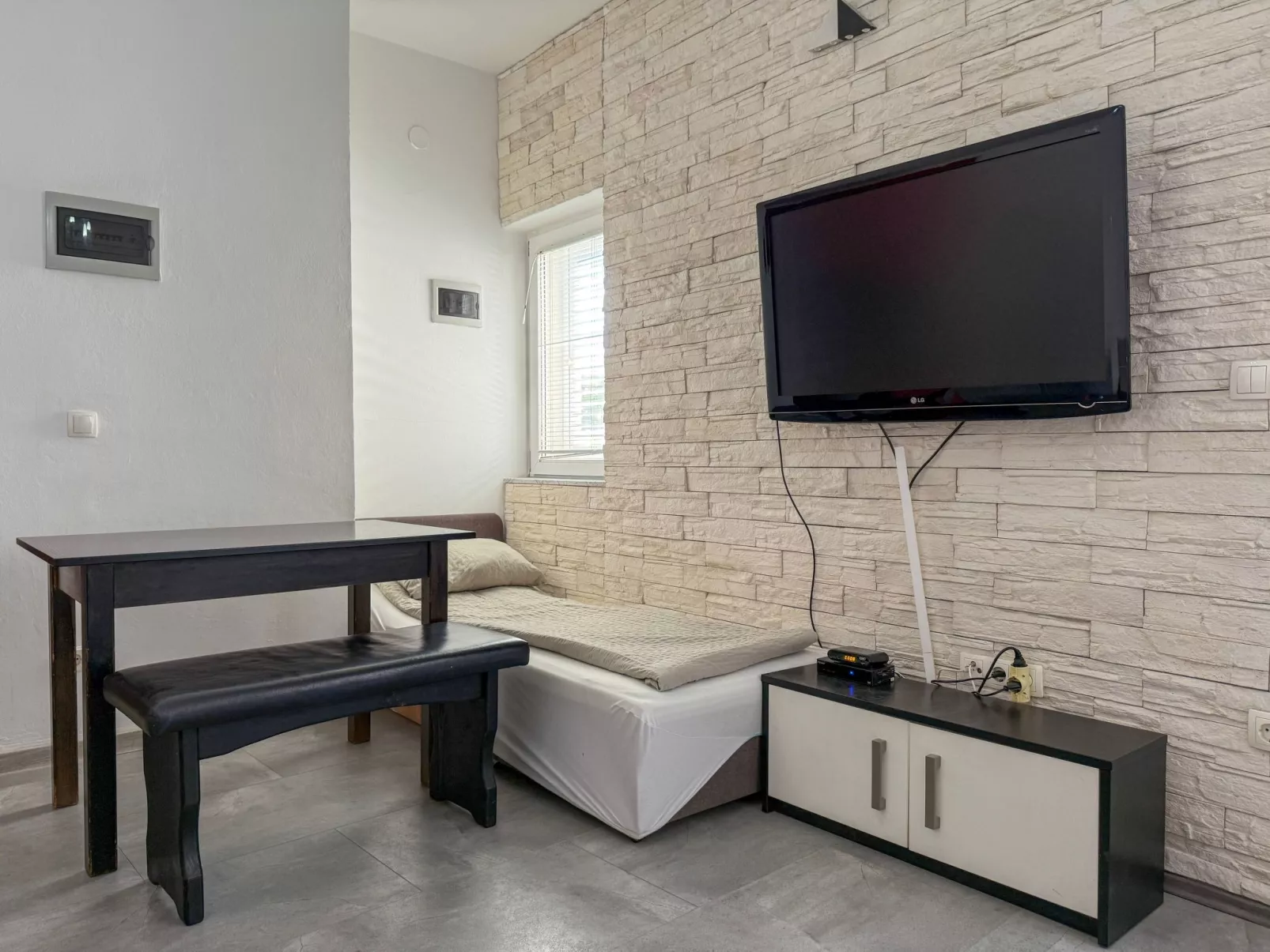 Merlyn-Image-tags.info