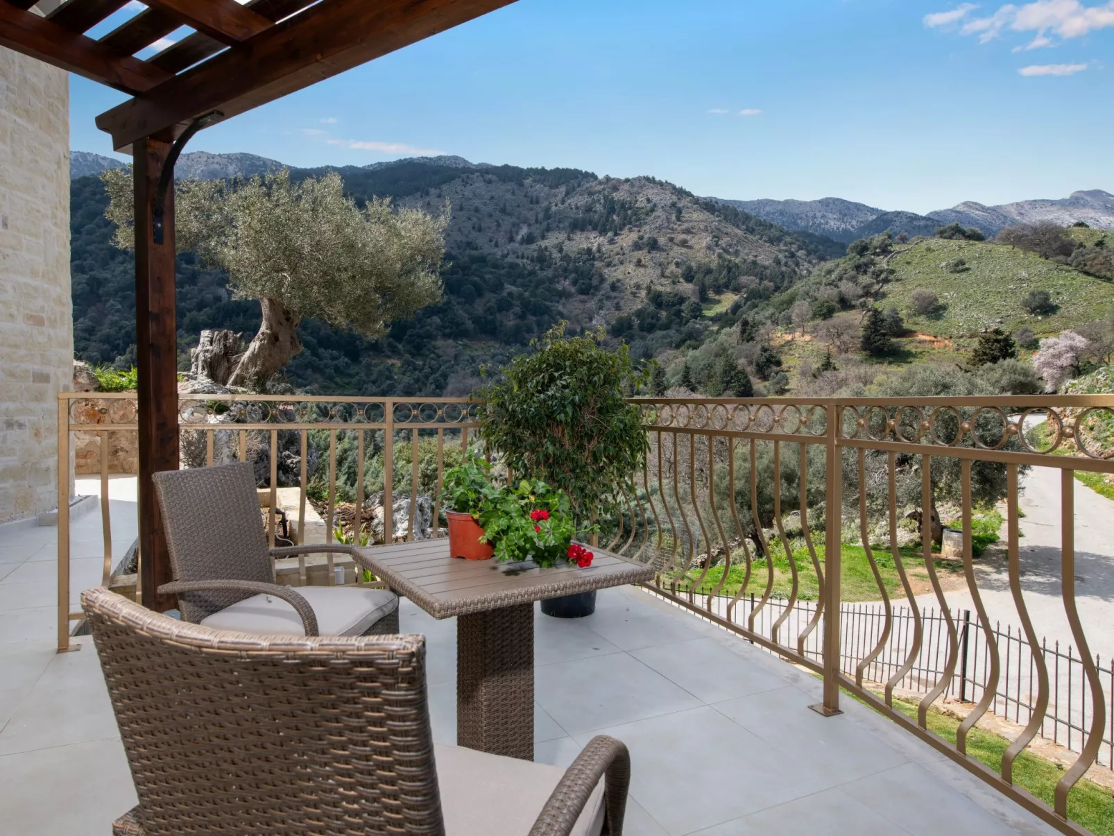 Geroulios Kastro Villa II"Free"Beheizter Pool, Whirlpool-Outside