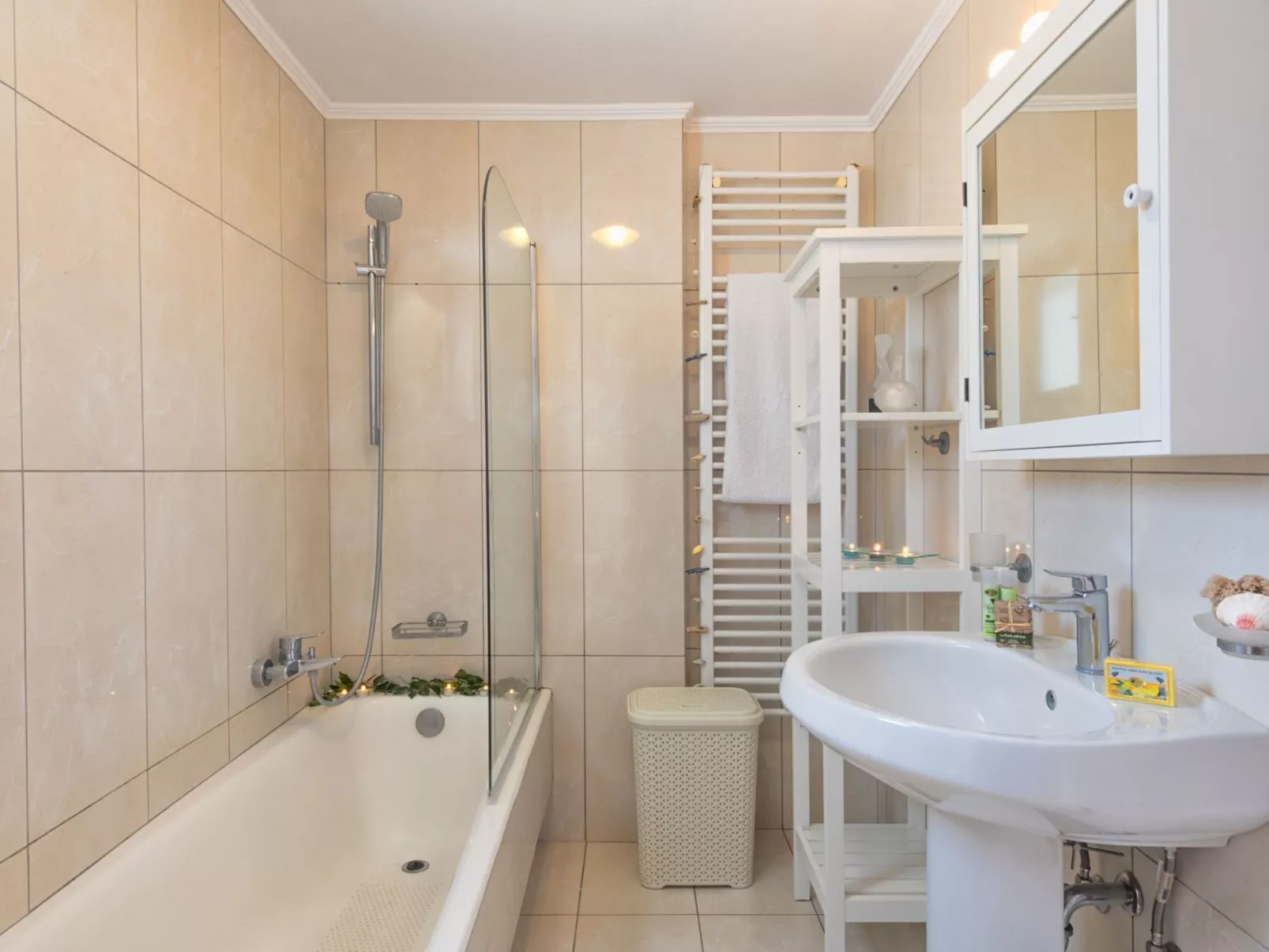 Nefeli Blue Villa in altem Olivenhain, Meerblick-Inside