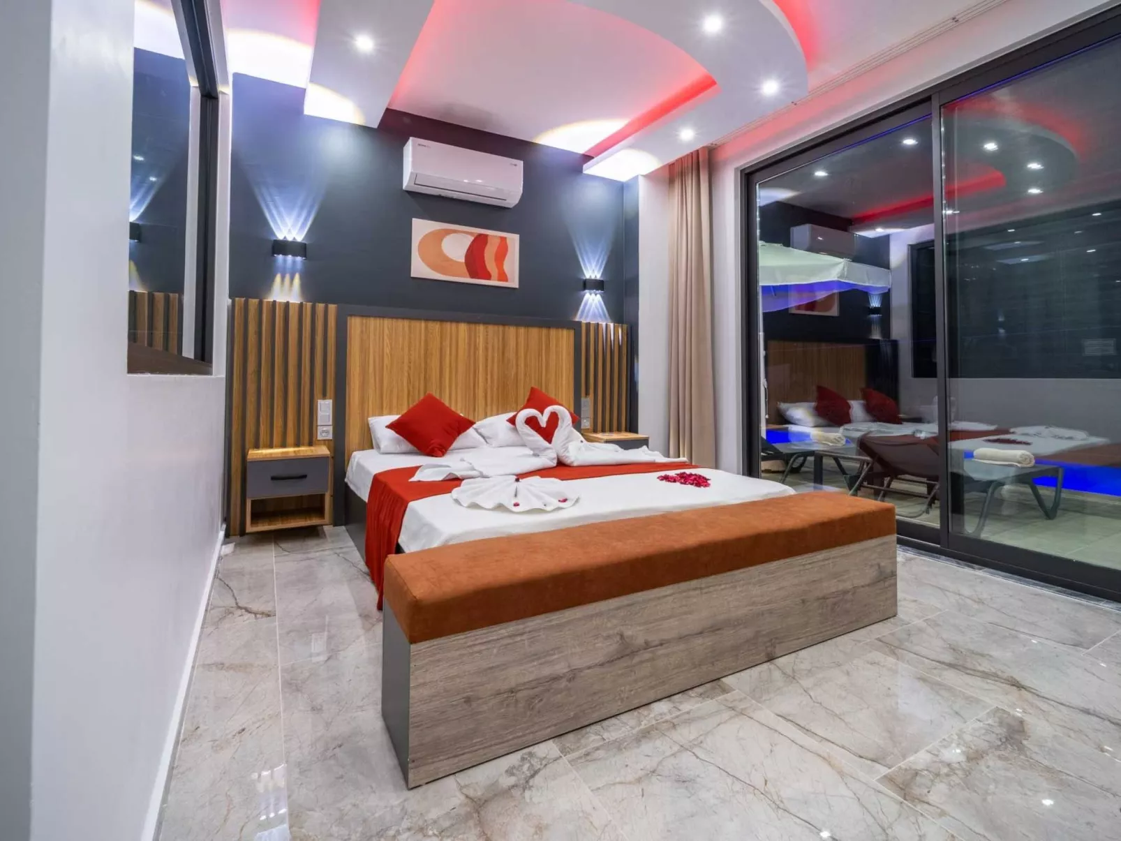 Luxuriöse Villa "Sard 3" mit Jacuzzi-Drinnen