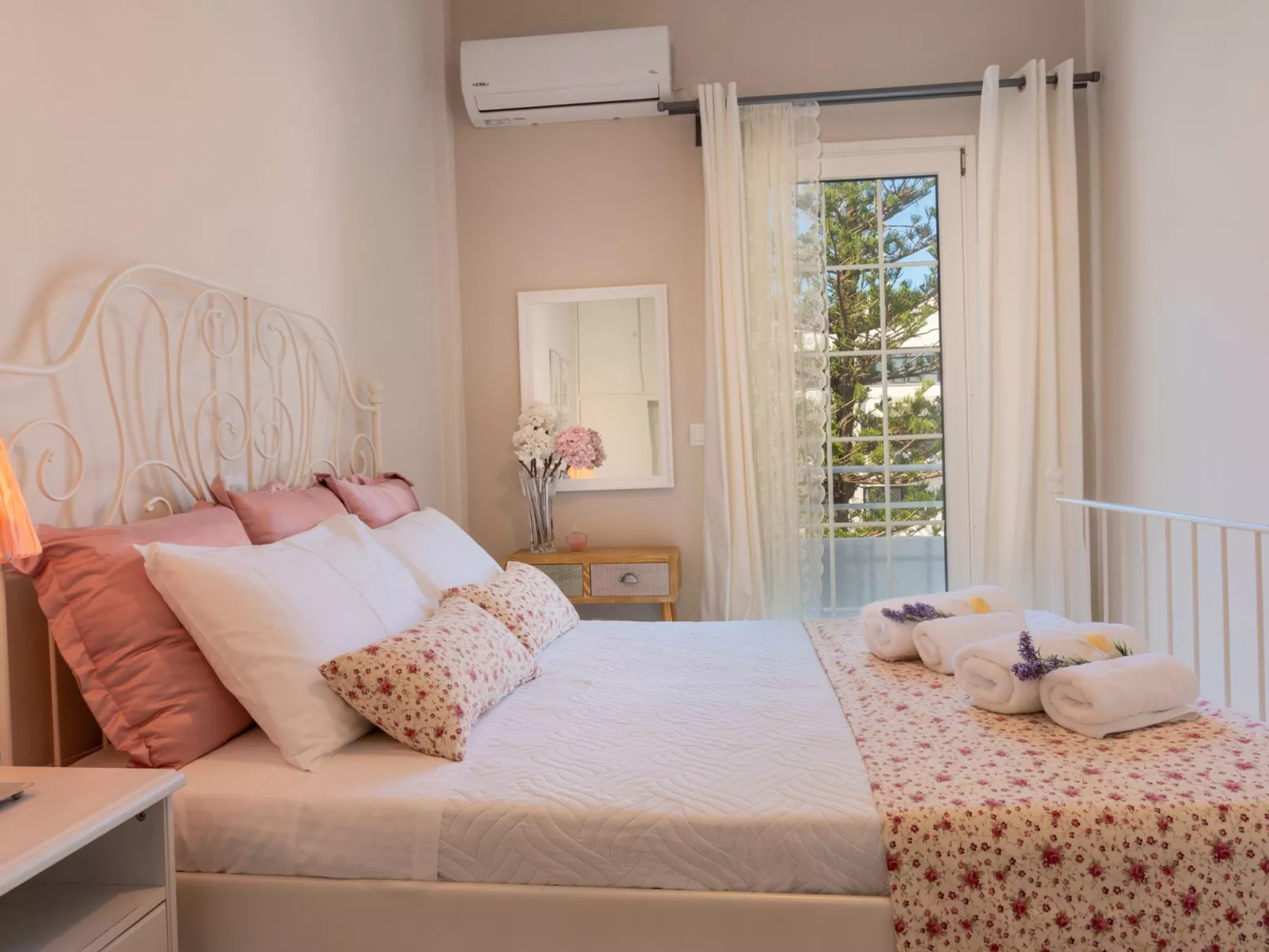 Tres Jolie Stylish Cityheart Wohnung-Dedans