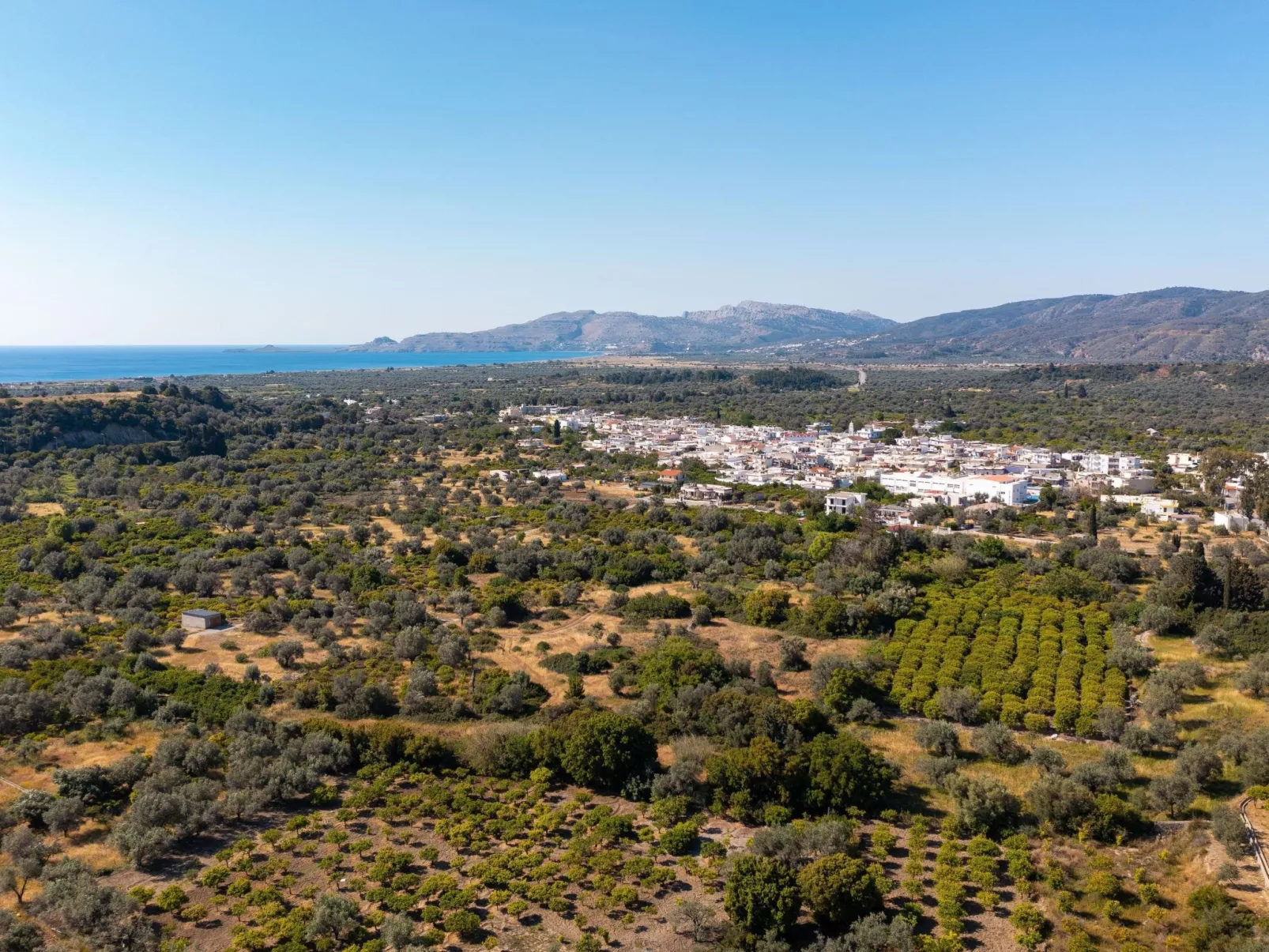 Massari Hills- Mer Armie-Dehors