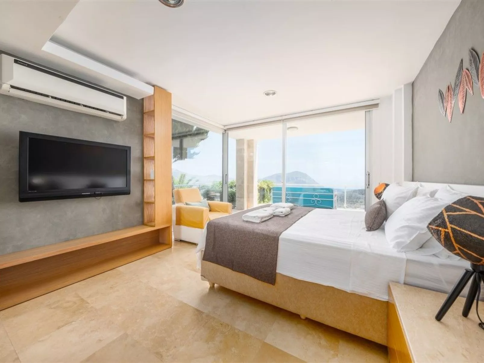 Villa Blueline mit Pool und Meerblick, im Zentrum-Inside