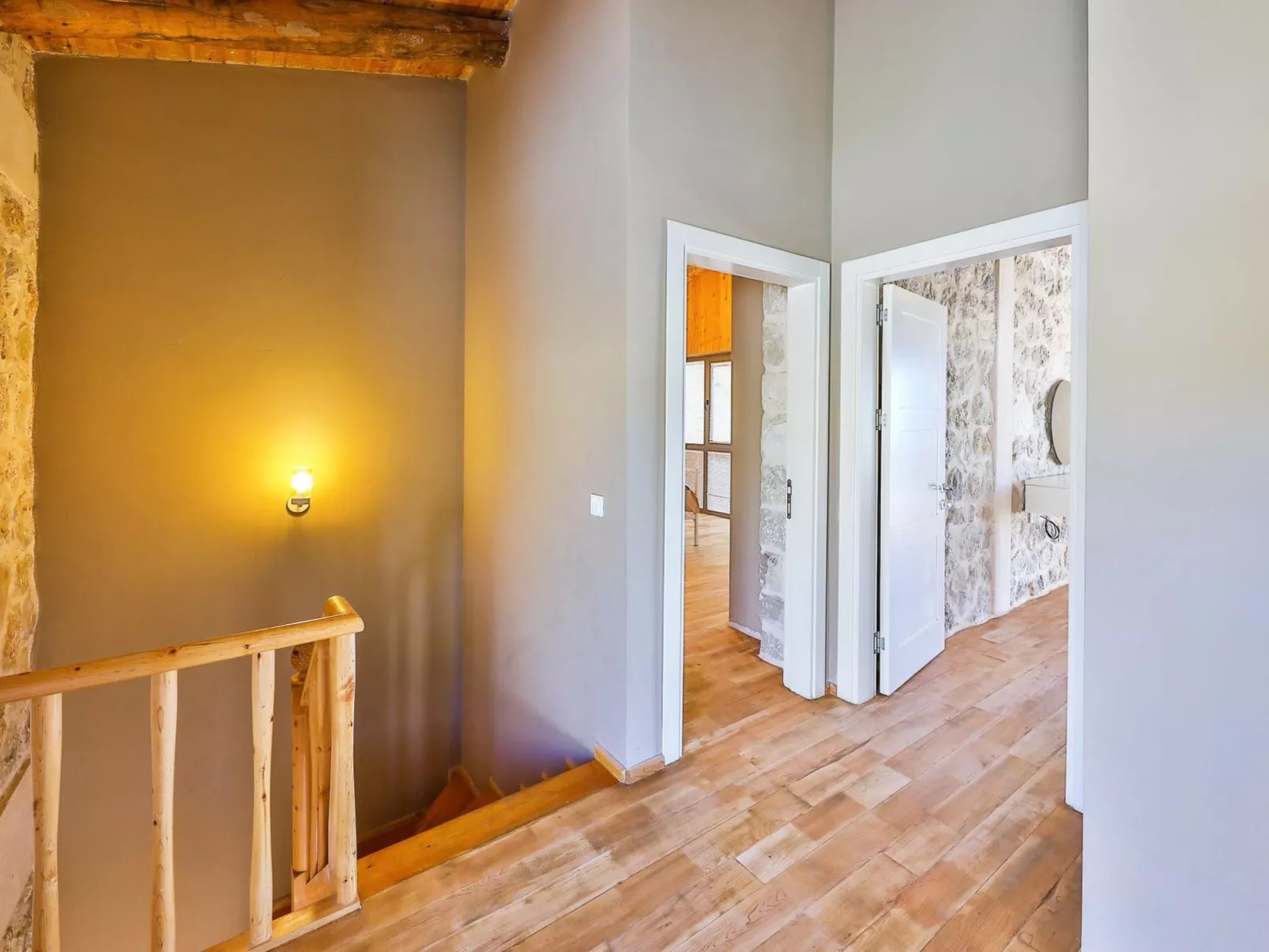 Steinhausvilla in der Natur-Inside