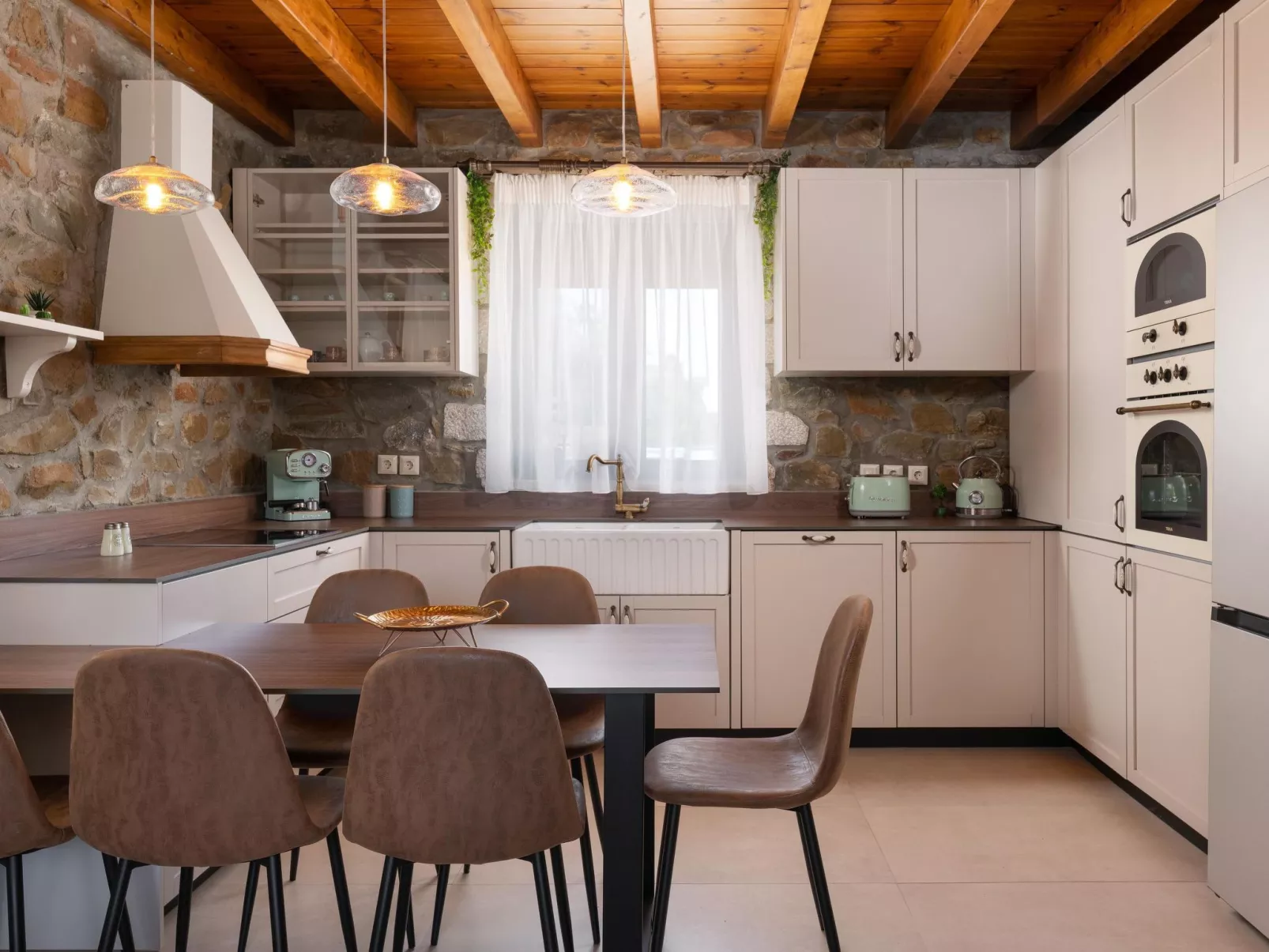 Für 6 Personen ca. 130 m-Image-tags.info