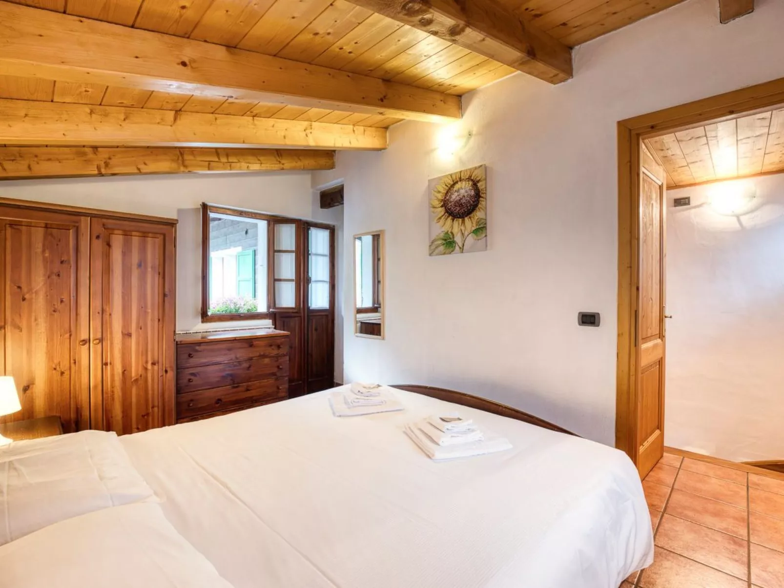 Wohnung im Dorfzentrum Ronco 1-Drinnen