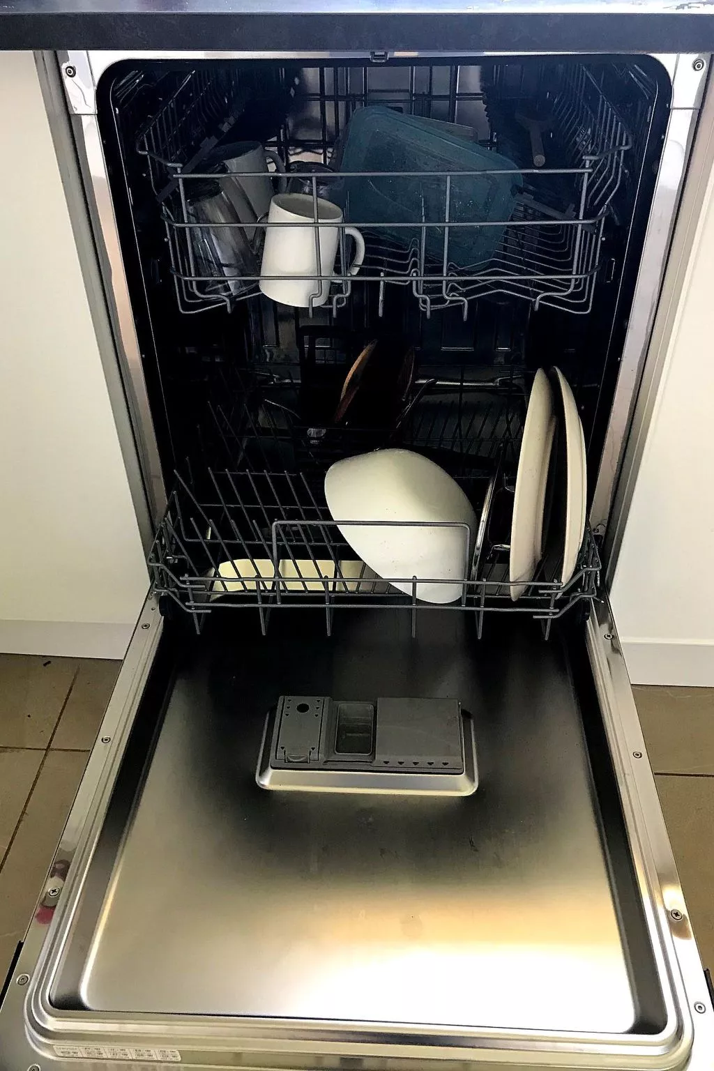 Geräumige und elegante Villa mit großem Garten, Swimmingpool und 3 Schlafzimmer-Inside