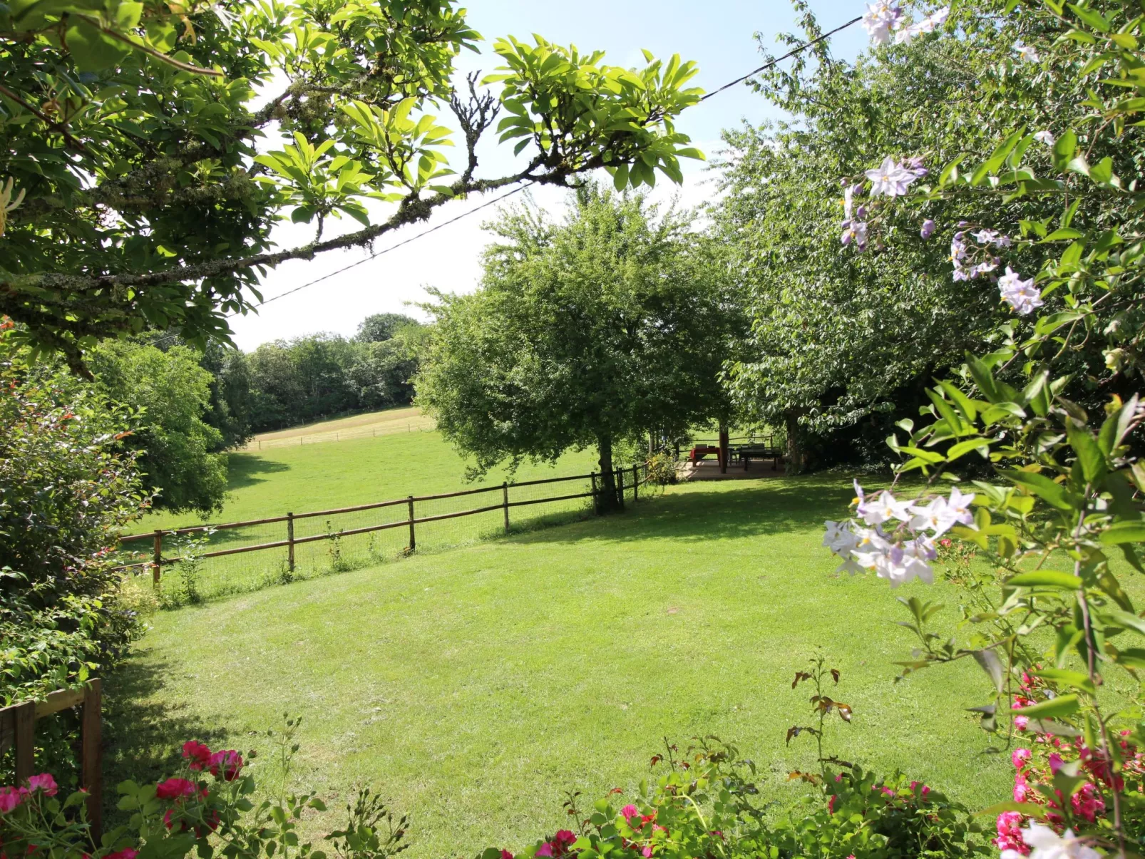 Komfort, Ruhe, privater Pool, EV-Ladestation-Dehors