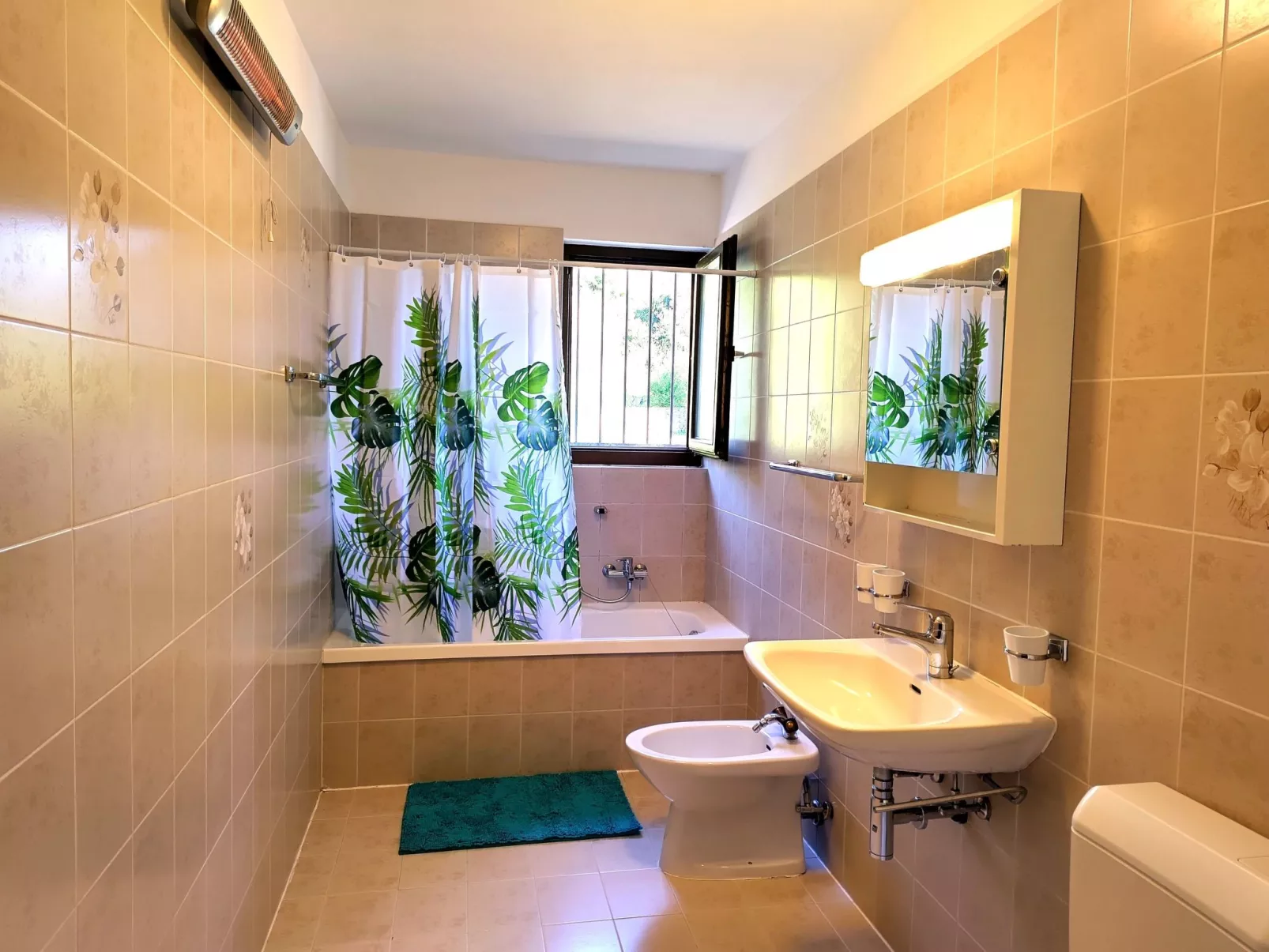 Maspoli Holidays 626 - Brandneuer, einzigartiger Raum-Dedans