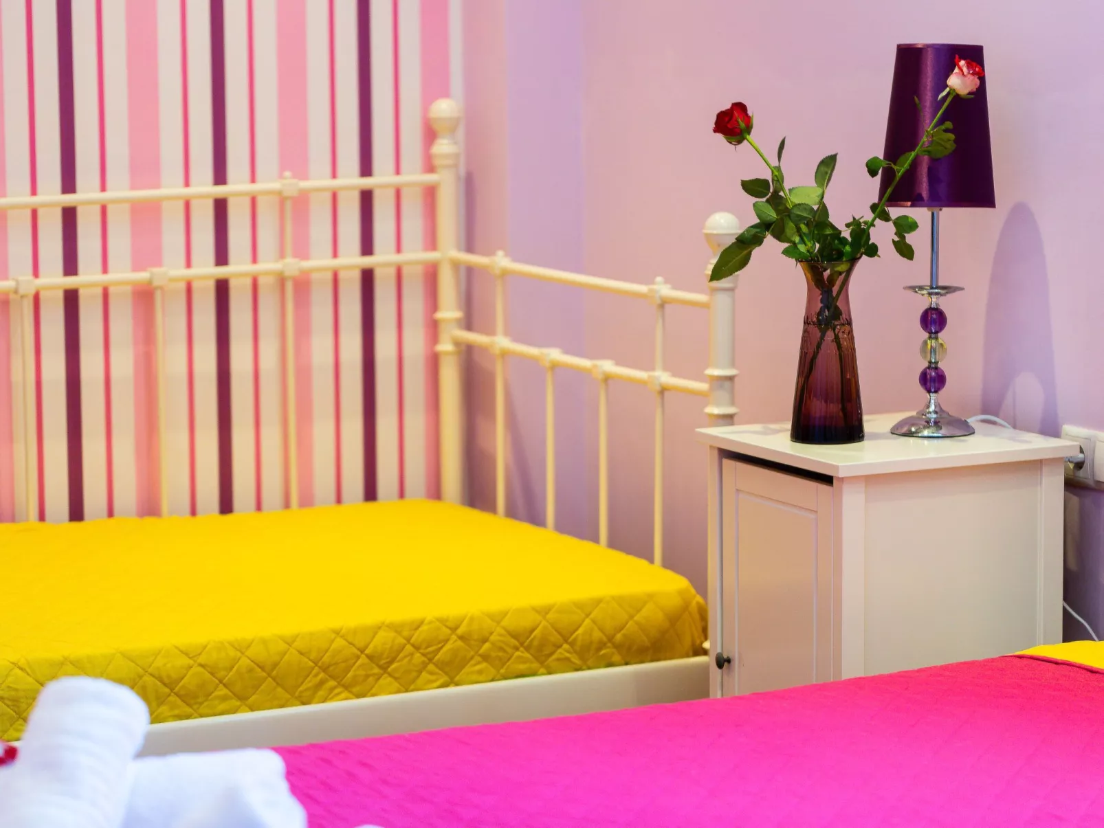 Familienvilla mit privatem Pool, Tischtennisplatte und Fußballtisch-Image-tags.info