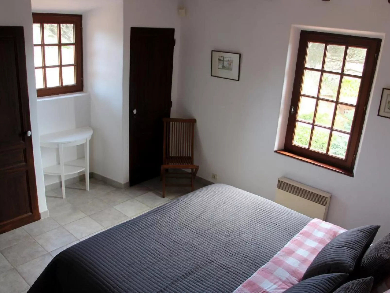 Charmante Villa mit Pool und Golfplatz-Inside