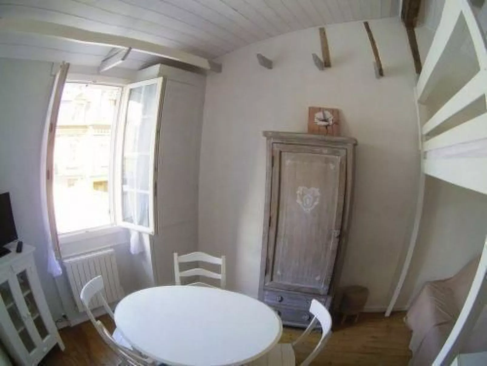 Joli studio pour 2 personnes-Inside