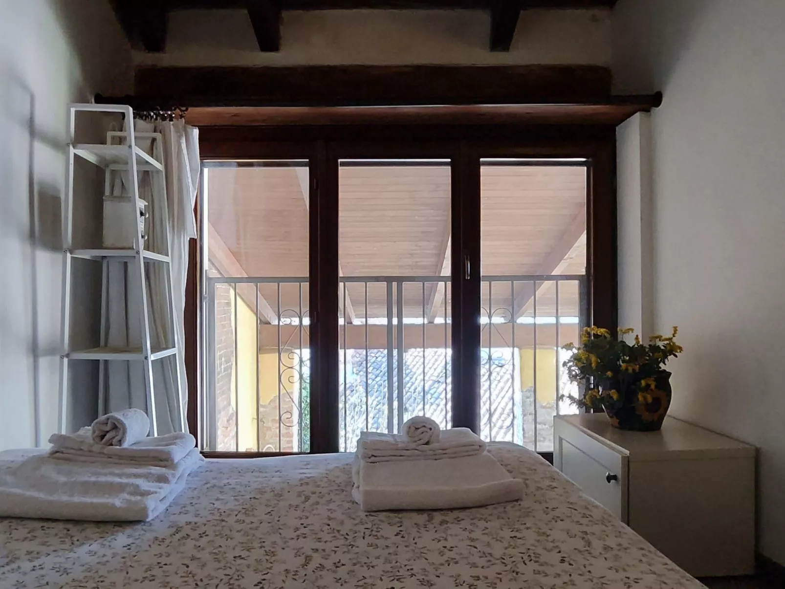 Wohnung in Brusasco mit Garten, Terrasse und Grill-Drinnen