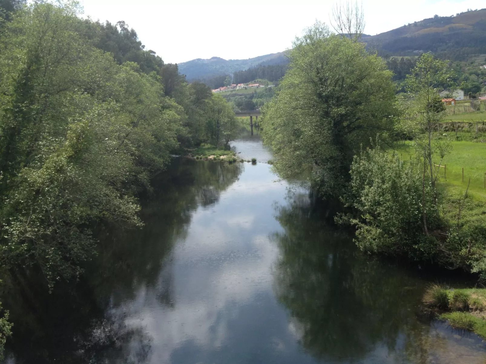 "Großmutters Häuschen" mit überdachter Terrasse-Draußen