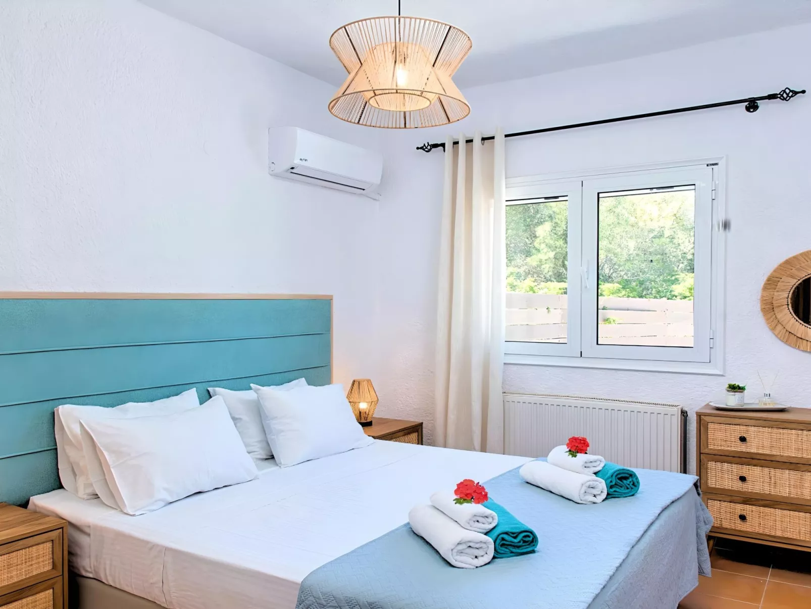 "Cretan Lodge" mit Blick auf das Wasser-Inside