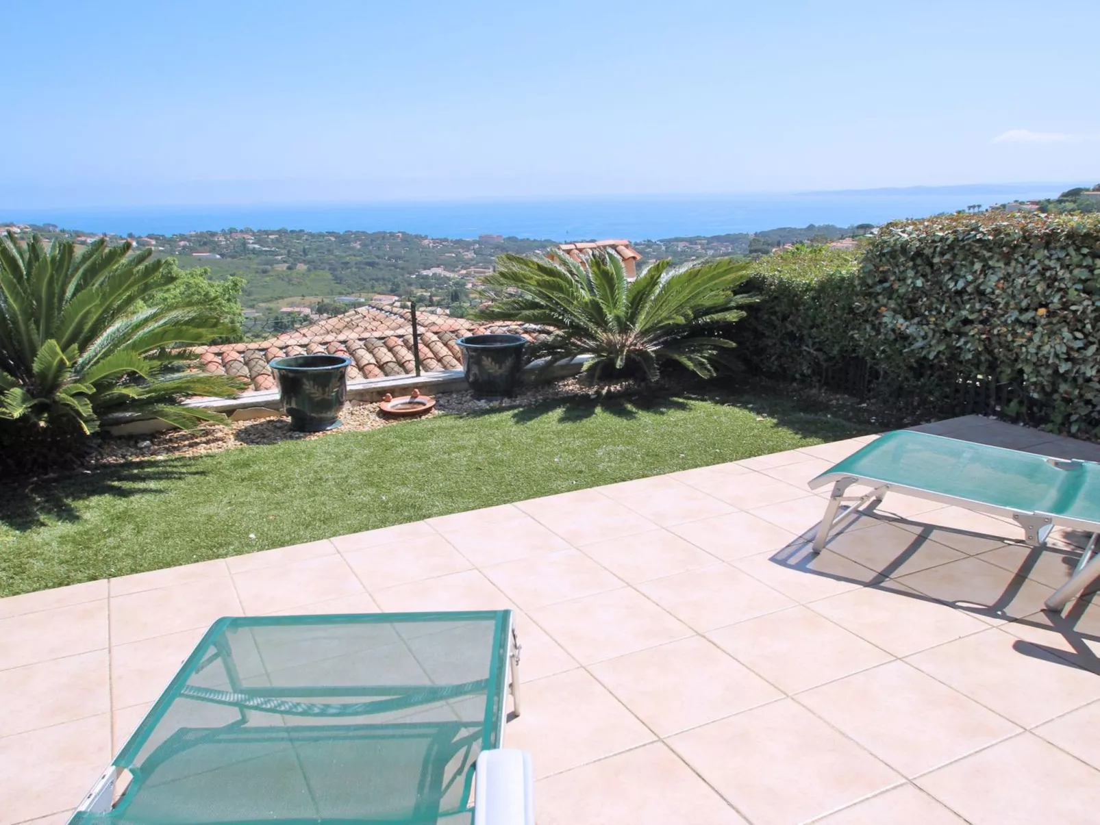 Mazet 4 pers - Blick aufs Meer - Schwimmbad - WiFi - Klima