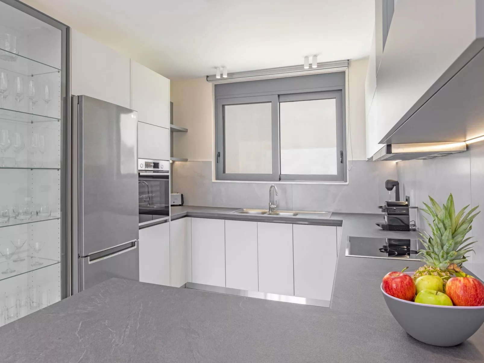 Ferienvilla Azalea mit Schwimmbad-Dedans