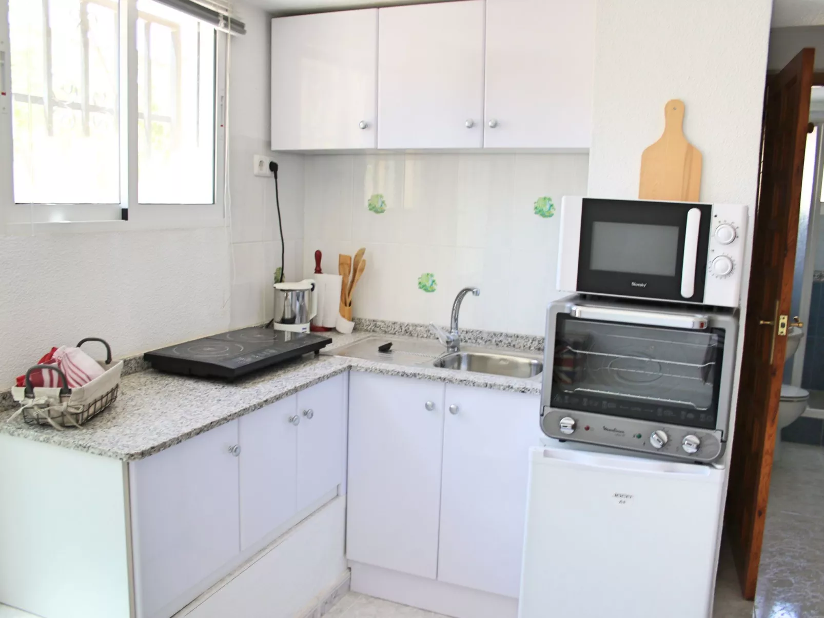 "Casa Caprichosa"-Image-tags.info