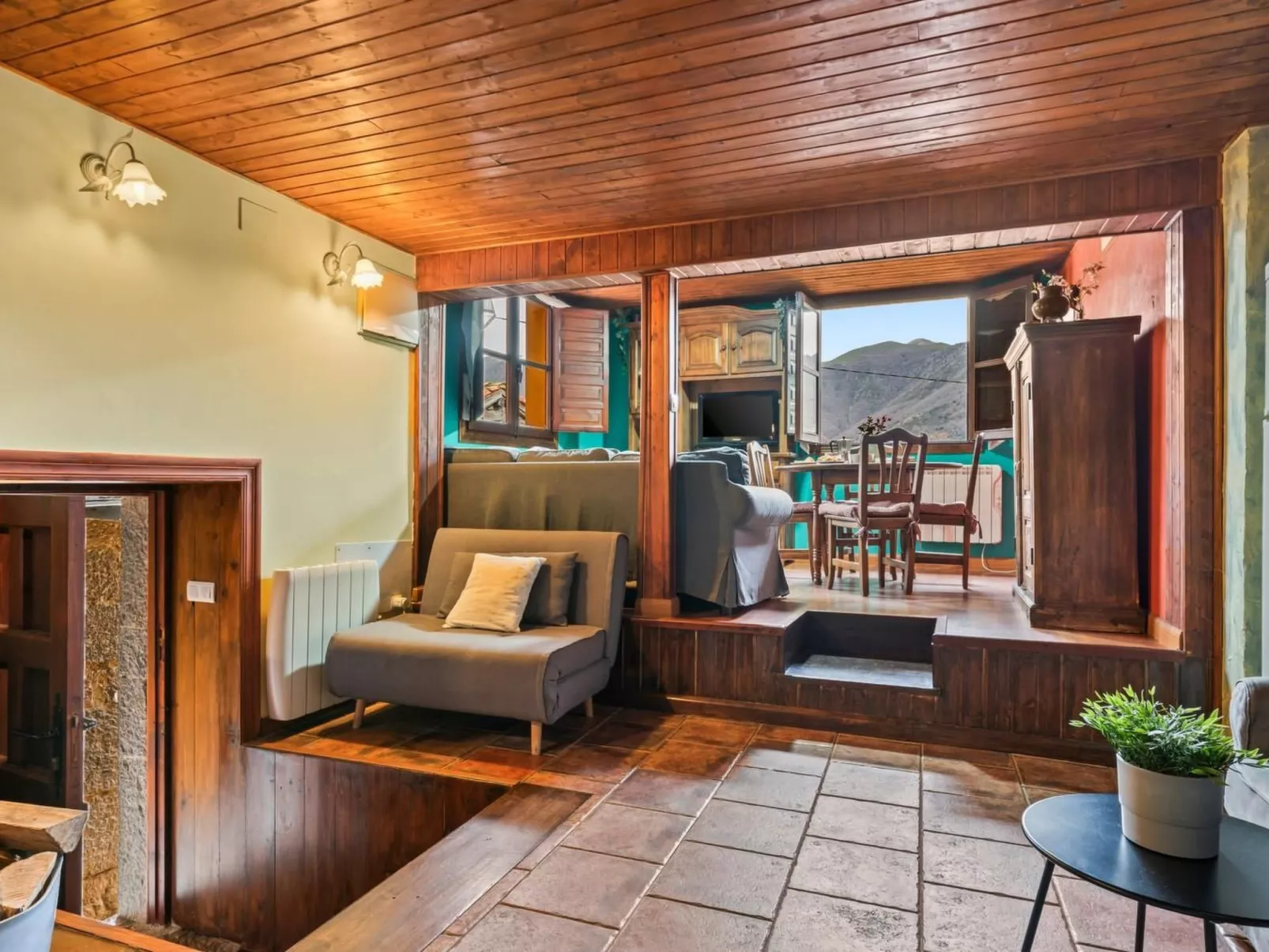 Montegrande, Berghaus in idyllischer Lage-Image-tags.info