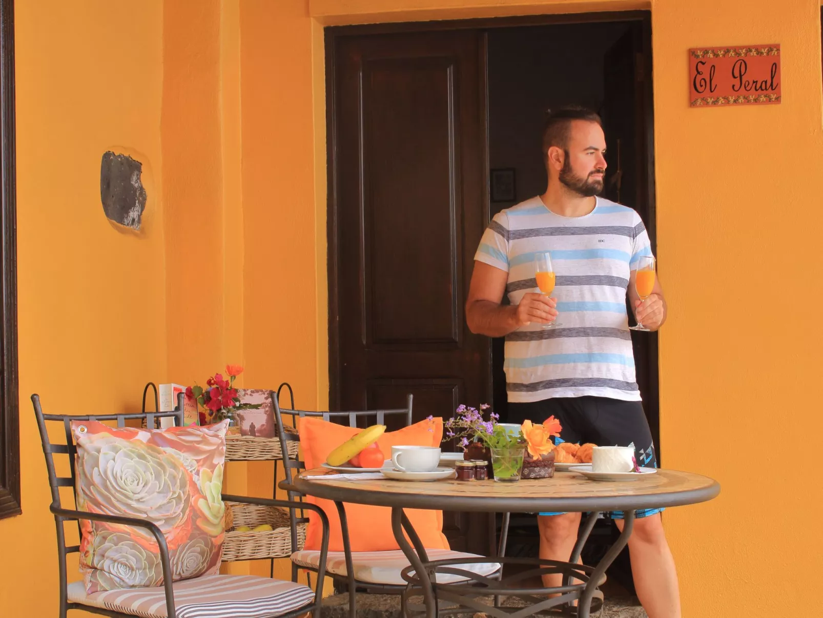 Mit Schwimmbad nur für Erwachsene-Draußen