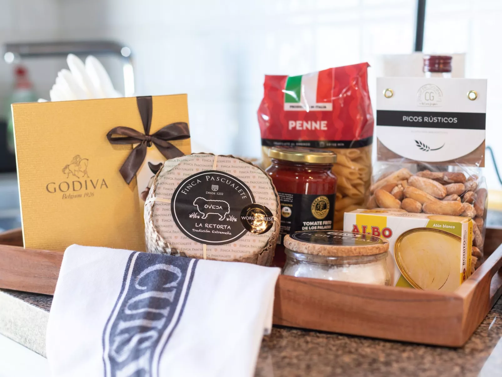 Für 3 Personen und 1 Kind in Juan Fernández, Teneriffa (Nordküste von Teneriffa-Image-tags.info