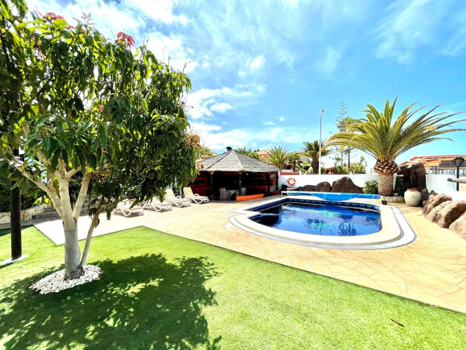 Chalet "Anais luxury villas"-Outside