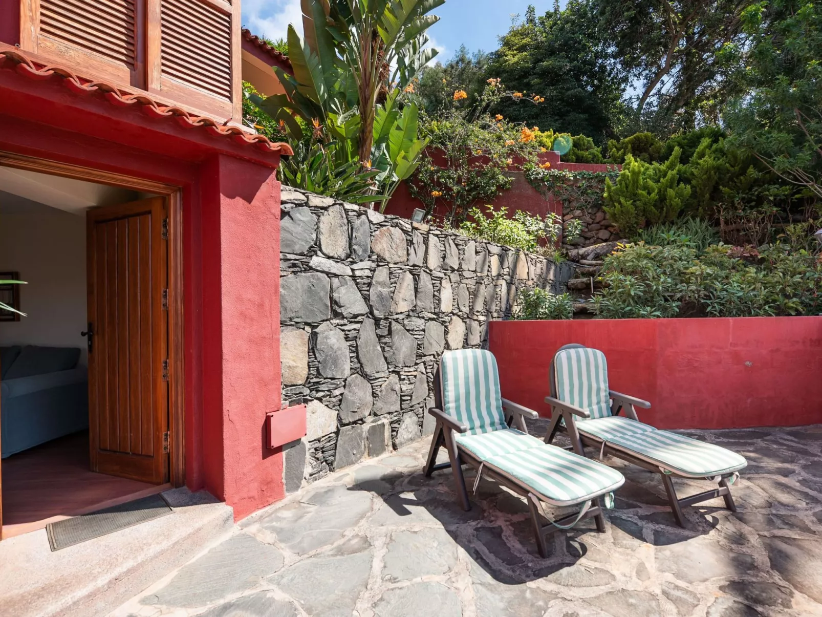 Wunderschöne Villa in einer einzigartigen natürlichen Umgebung-Outside