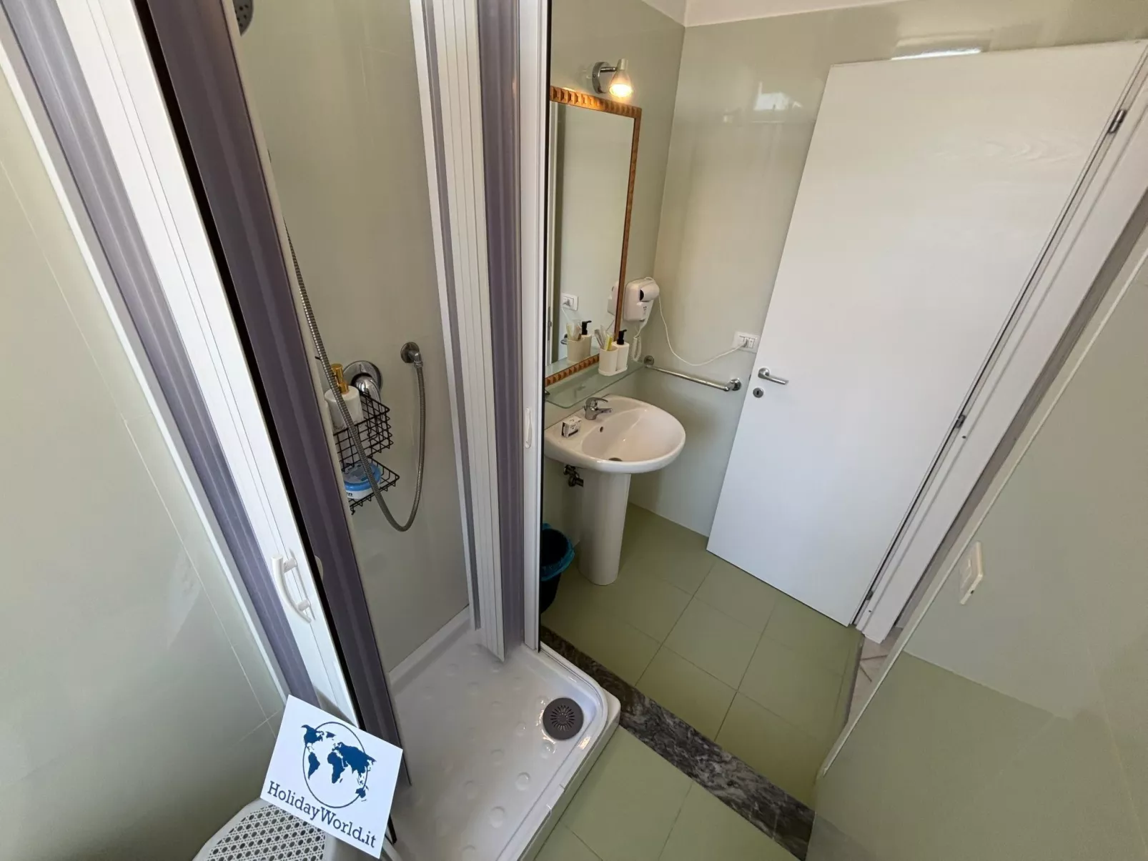 BNB der Nationen 5 von Holiday World-Image-tags.info