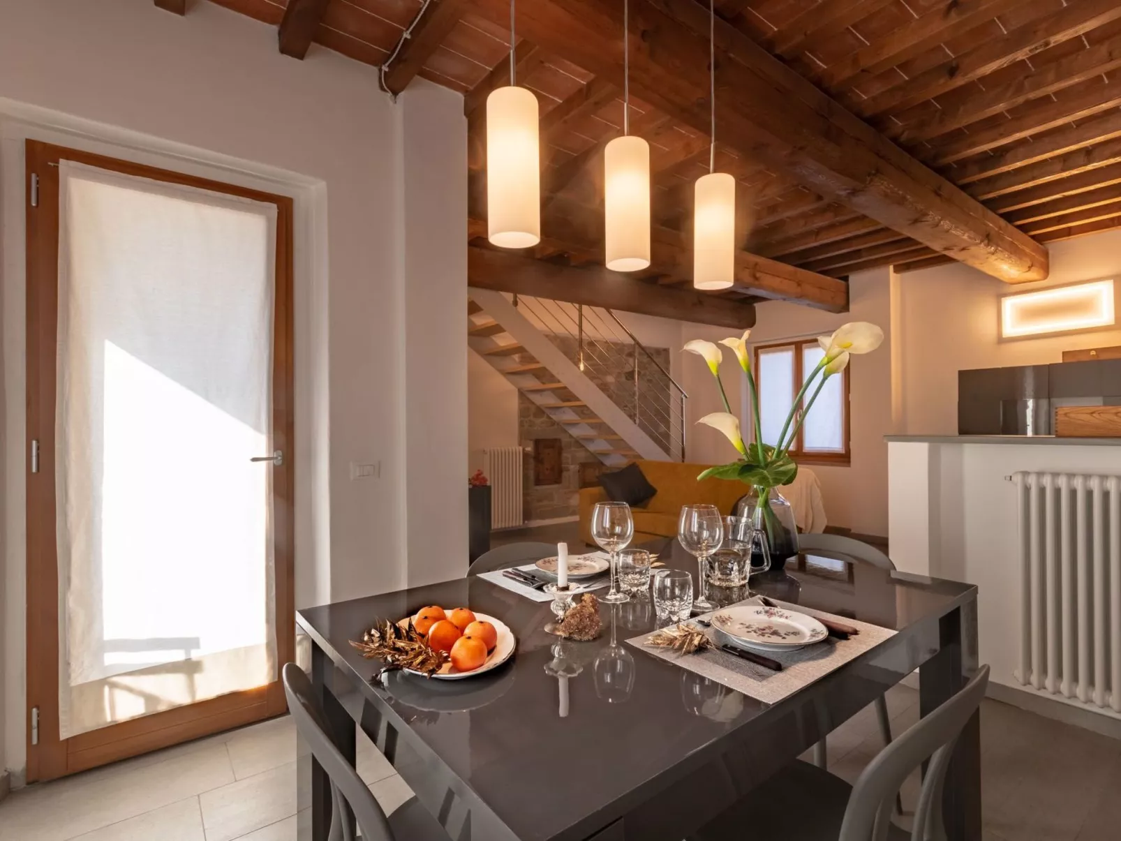 Modernes Haus mit Garten und privatem Parkplatz-Dedans