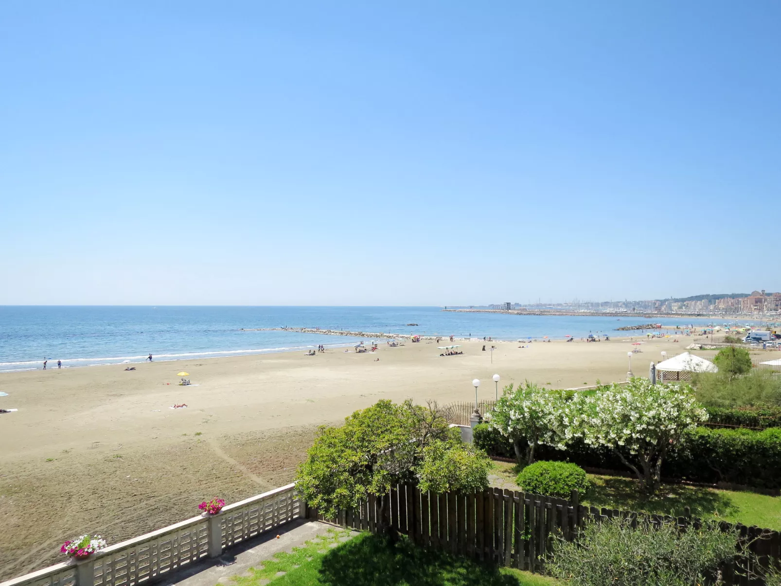 Oleandri Ferienhaus mit privatem Pool-Area