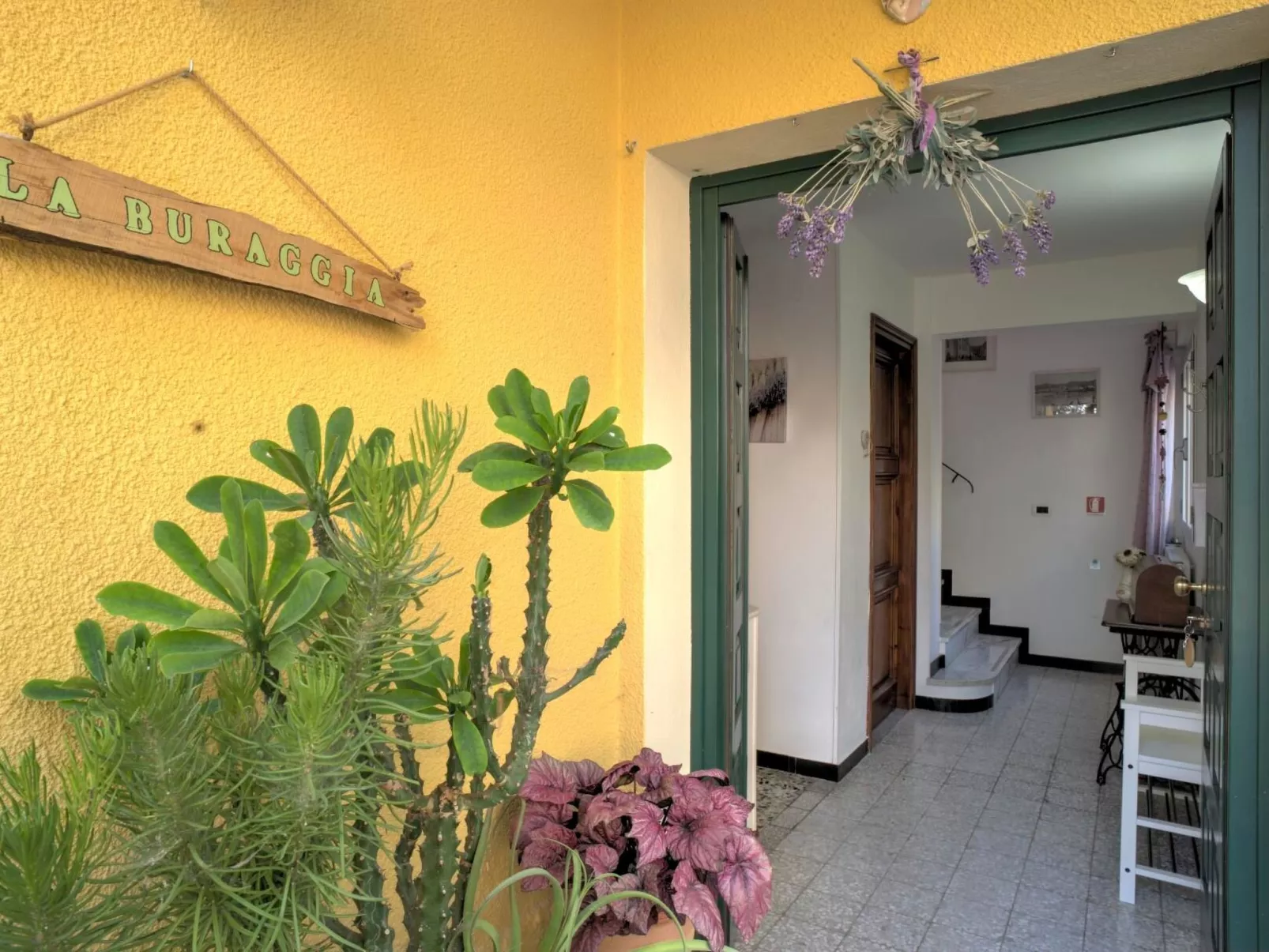 In Diano San Pietro-Dedans