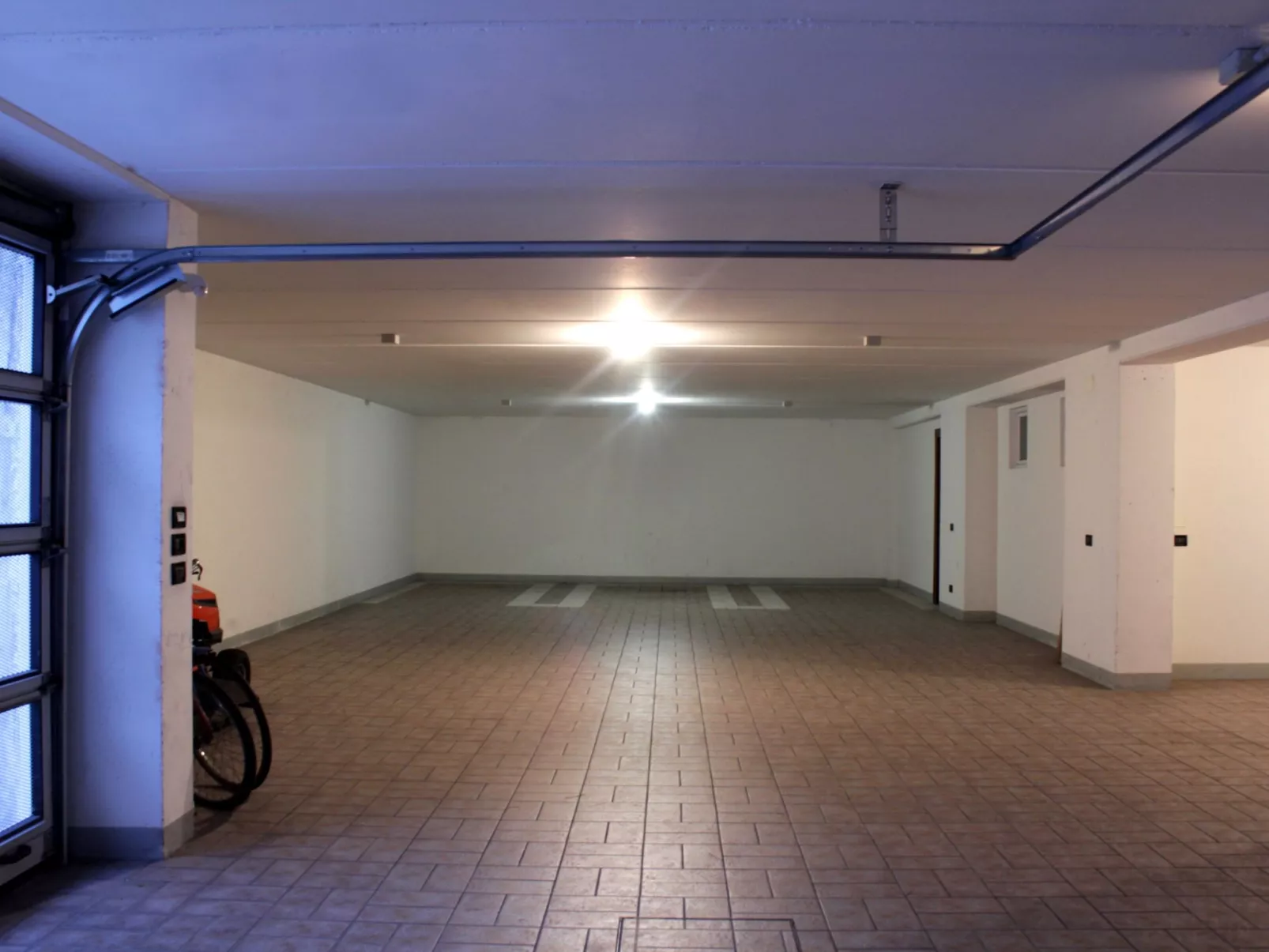 Wohnung in San Giacomo mit Privatparkplatz-Drinnen