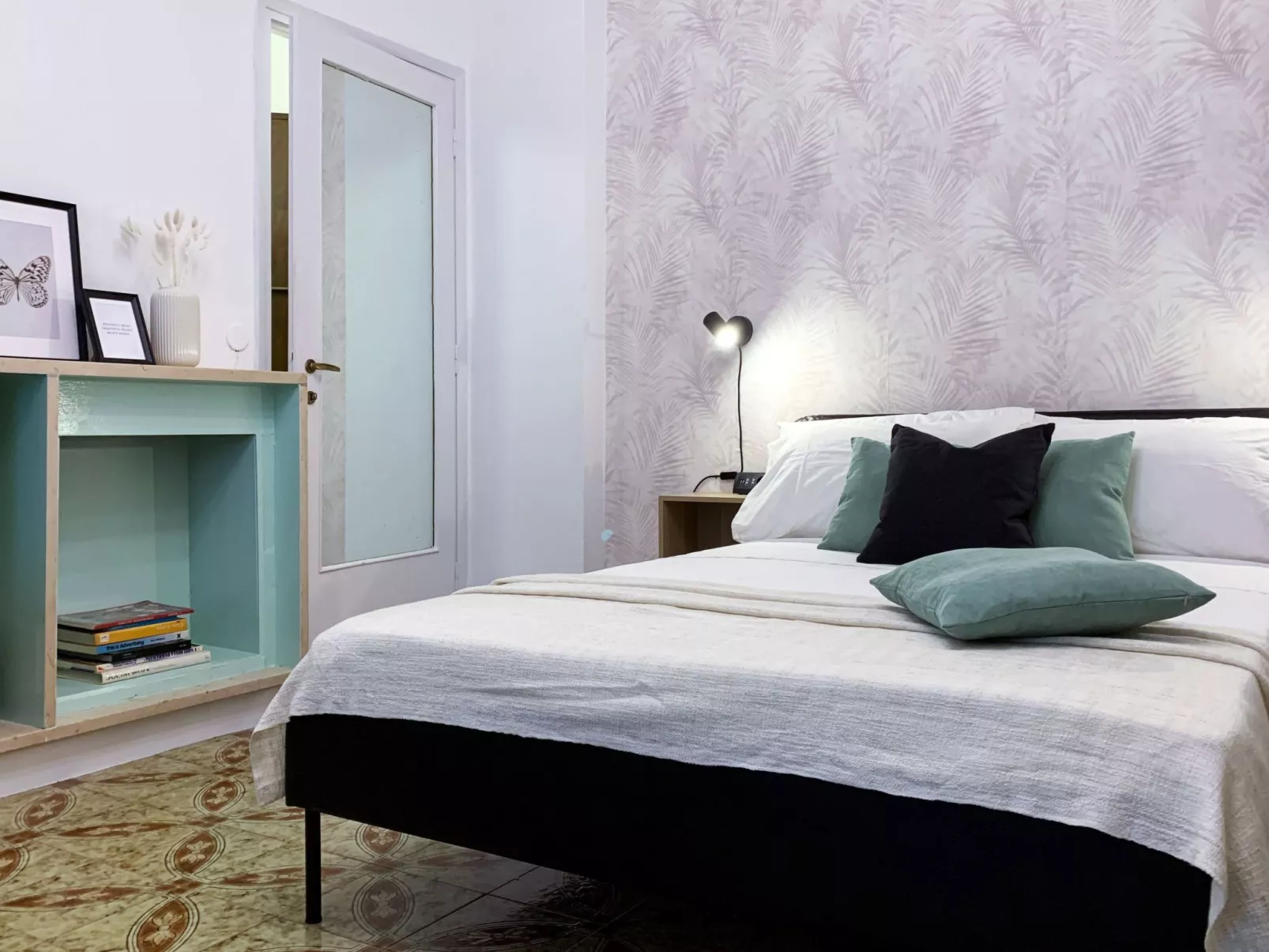 Ein-Zimmer-Wohnung 'Milan' mit Balkon-Drinnen