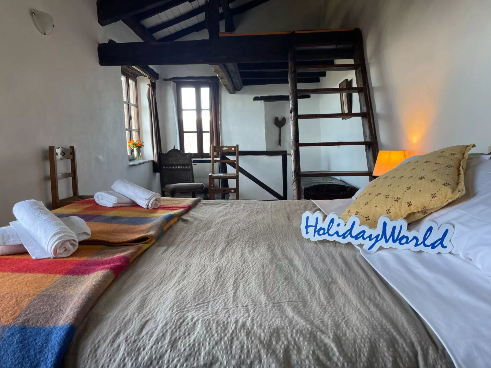 Mountains' View by Holiday World-Inside