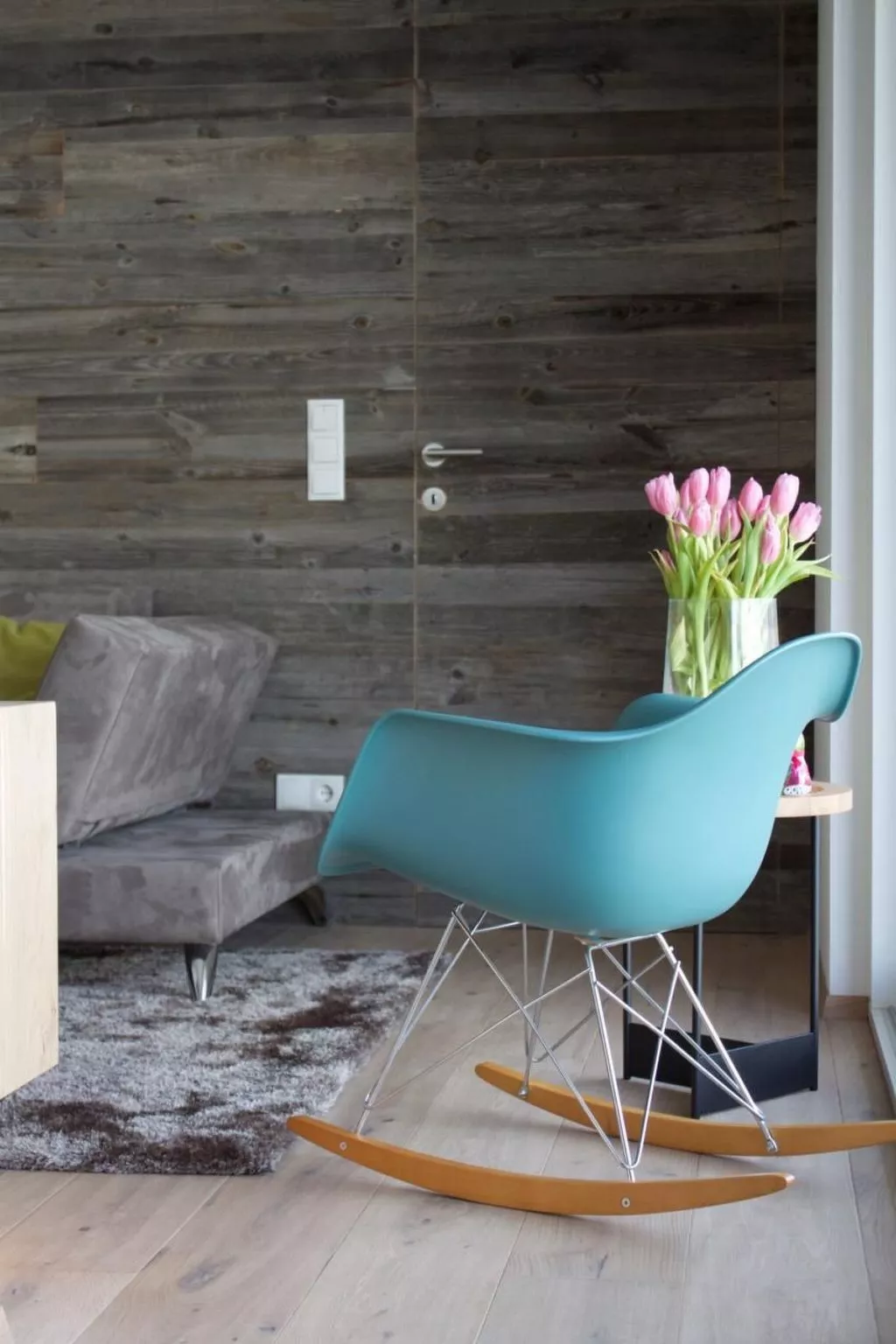 Apartment mit Balkon-Drinnen