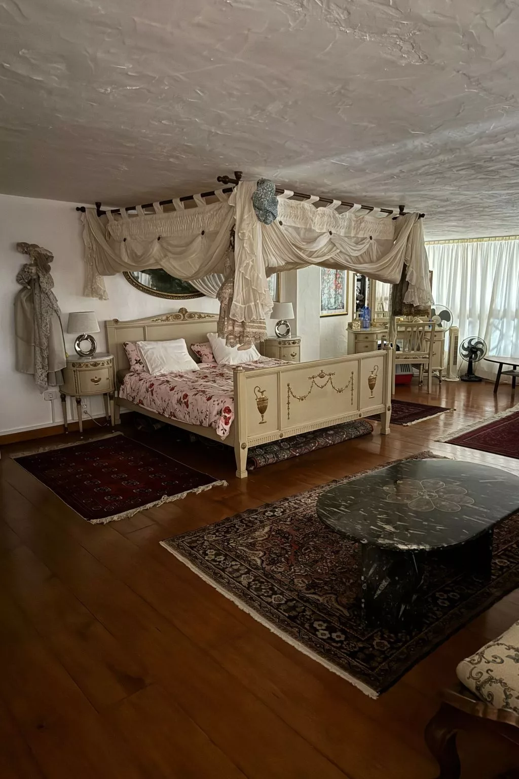 Finca 'Castillo Antonia-Inside