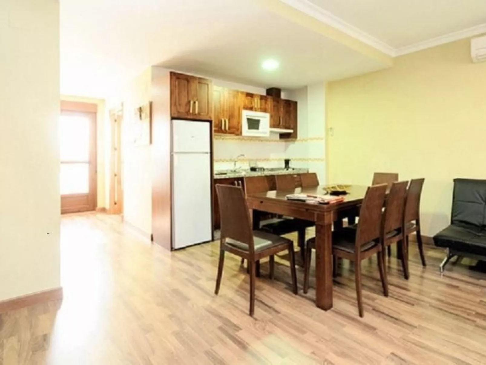 "Casa rural el Castillejo".-Inside