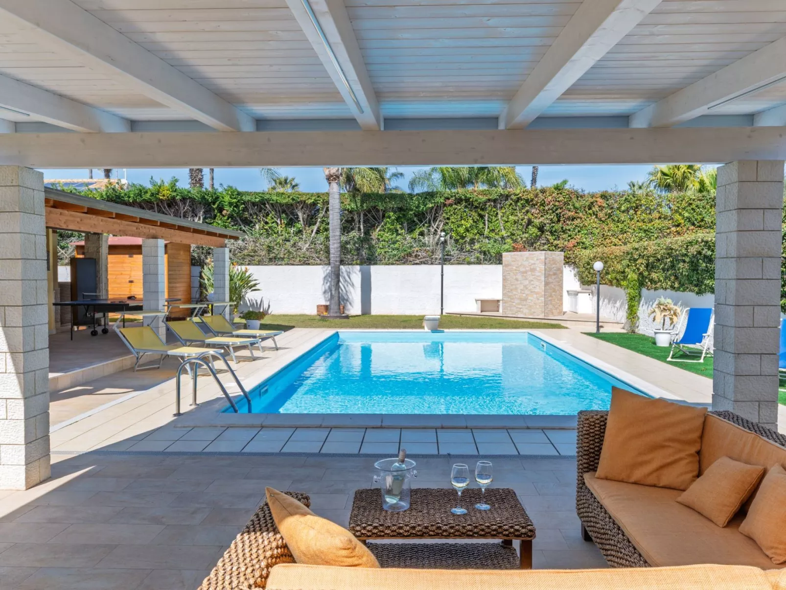 Sterlizia, Villa mit Pool in Meeresnähe-Outside