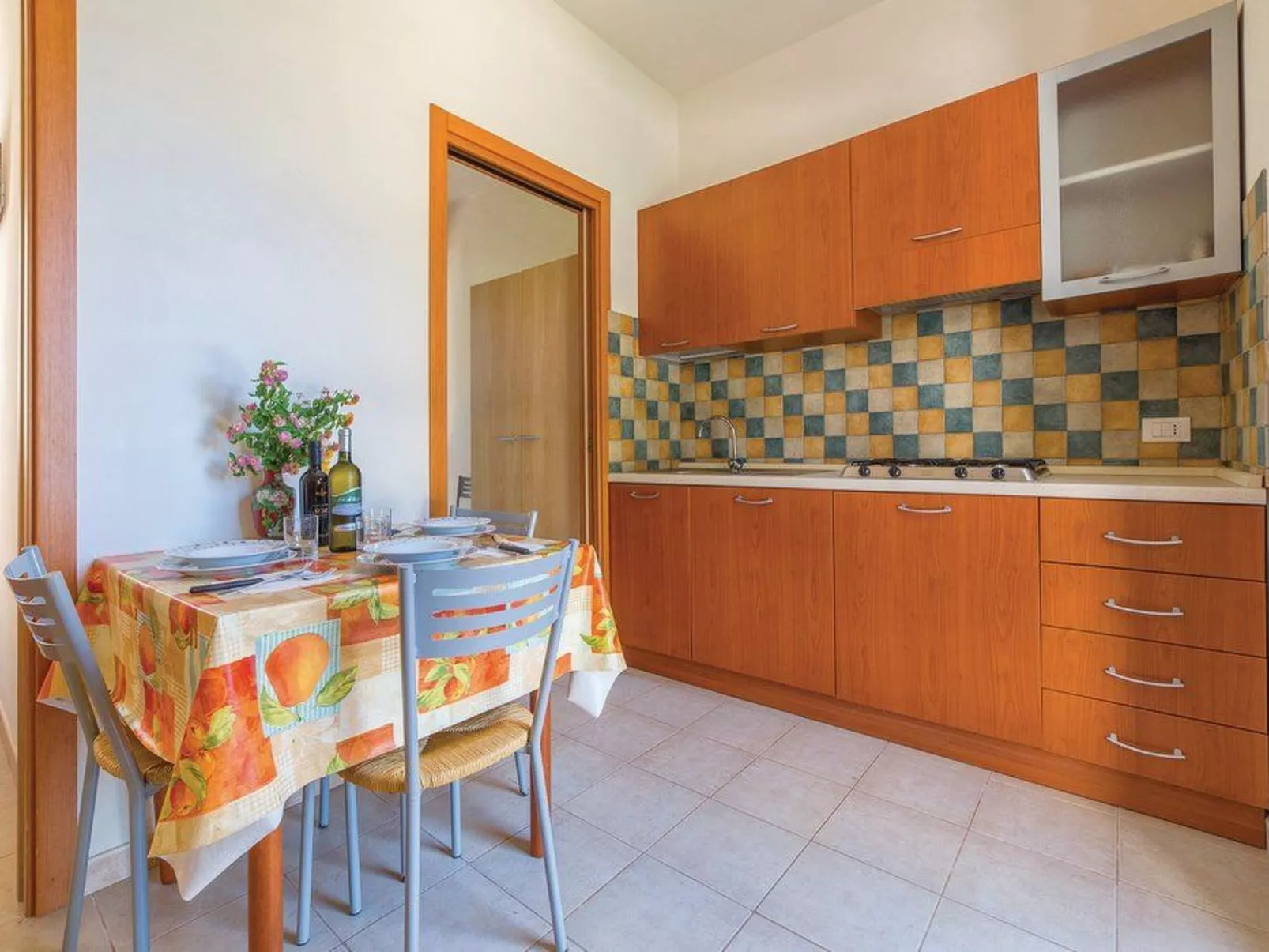 Appartement in Marsala mit gemeinschaftlichem Pool, Grill und Garten-Drinnen