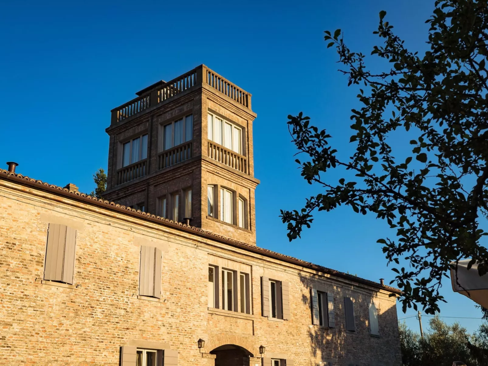 Wohnung in einem Turm mit Aussicht-Outside
