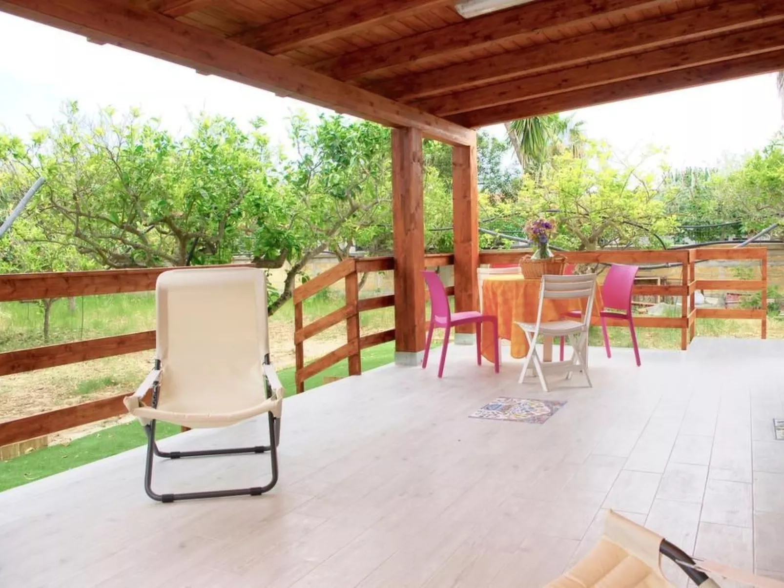 Wohnung 'Lido Fiori' mit privatem Garten-Dehors