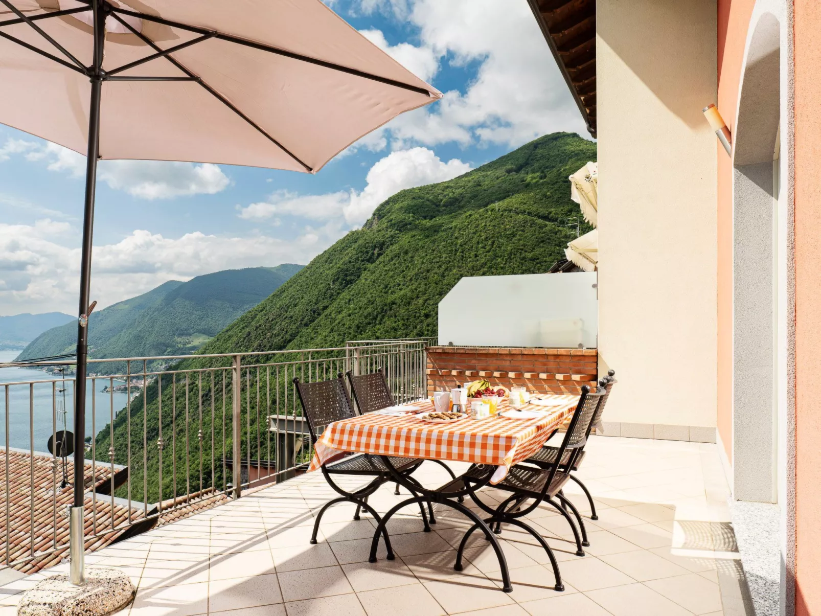 'La Villetta' mit Schwimmbad-Draußen